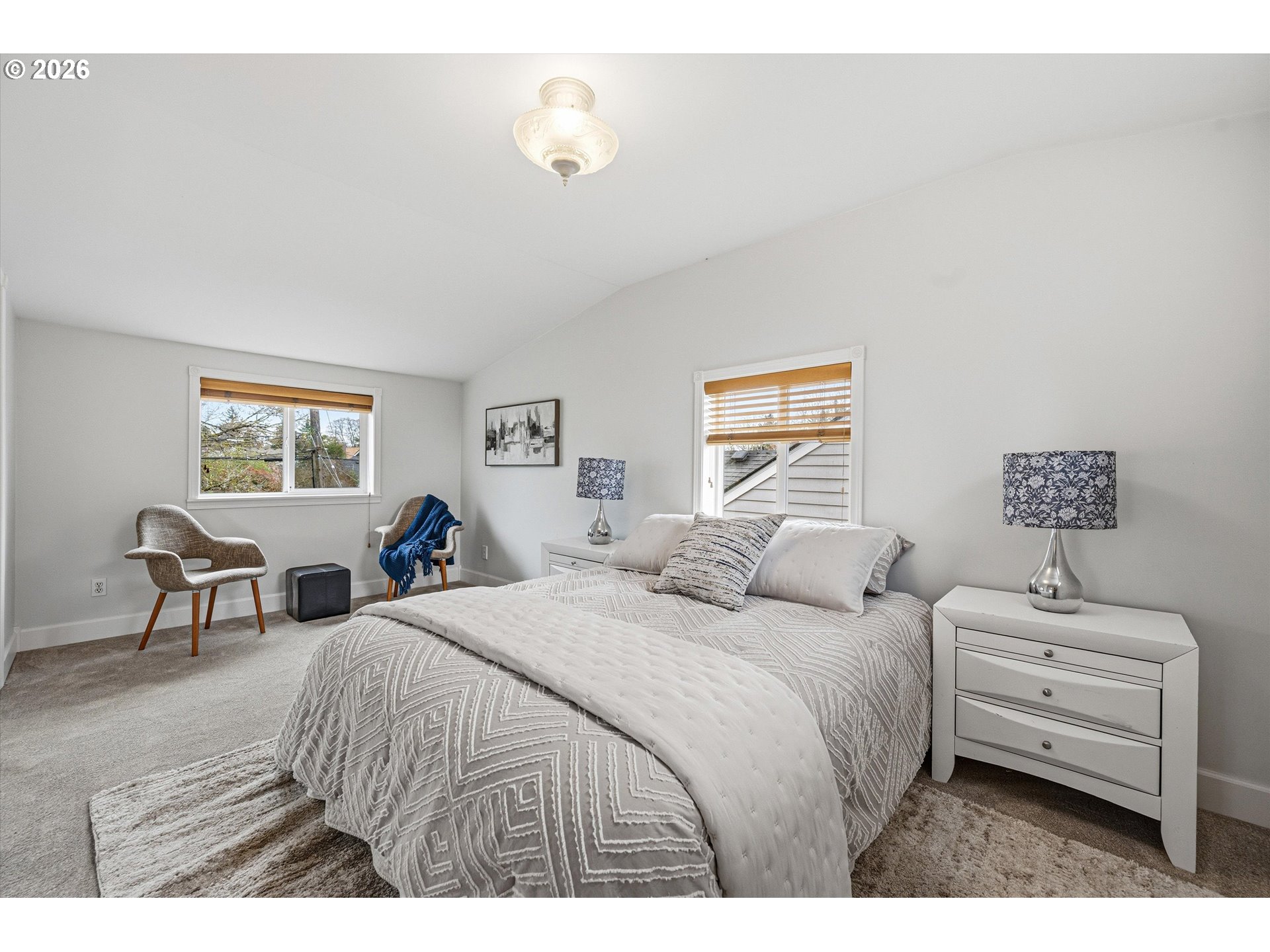 2801 NE 35TH PL