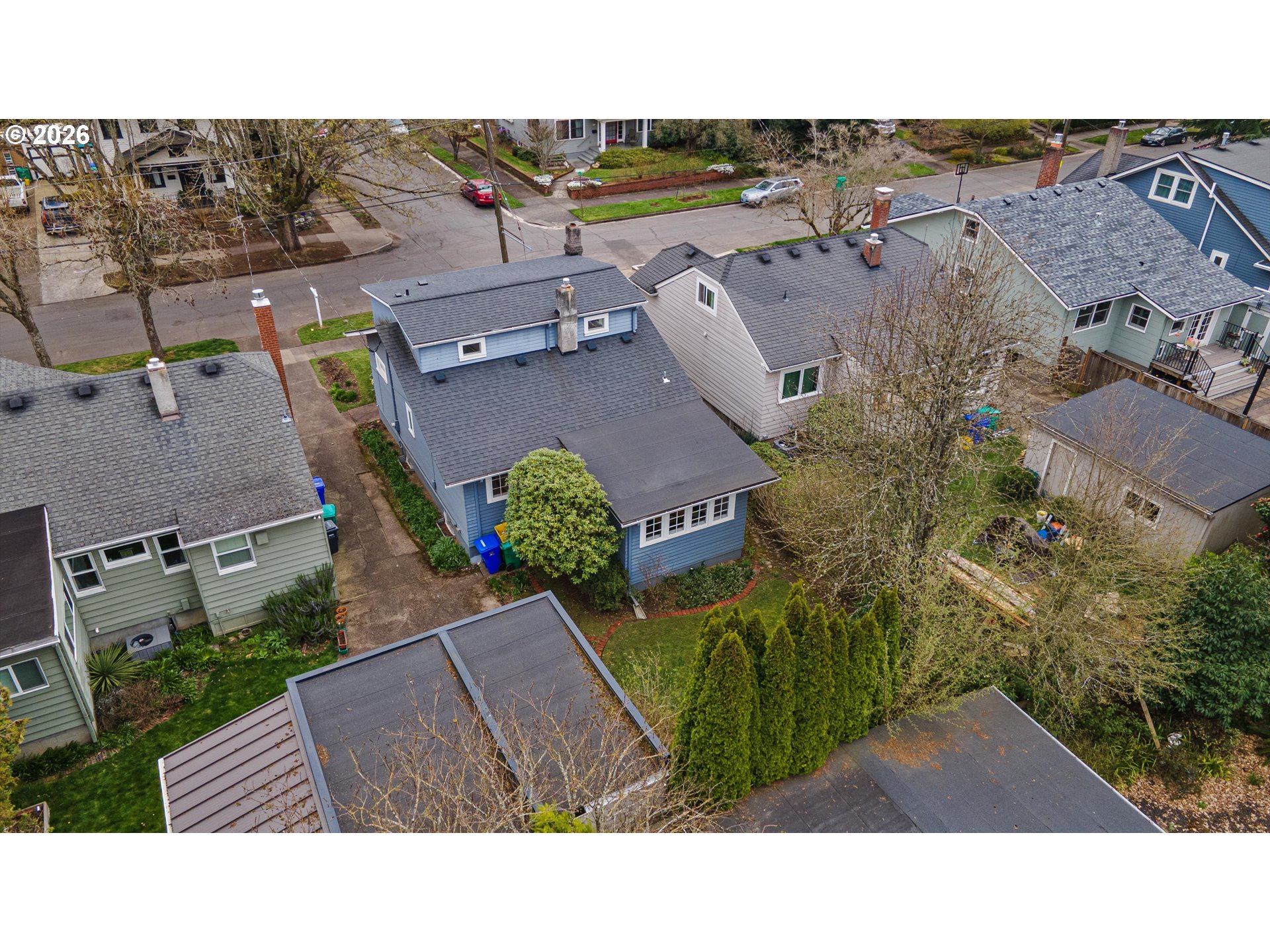 2801 NE 35TH PL