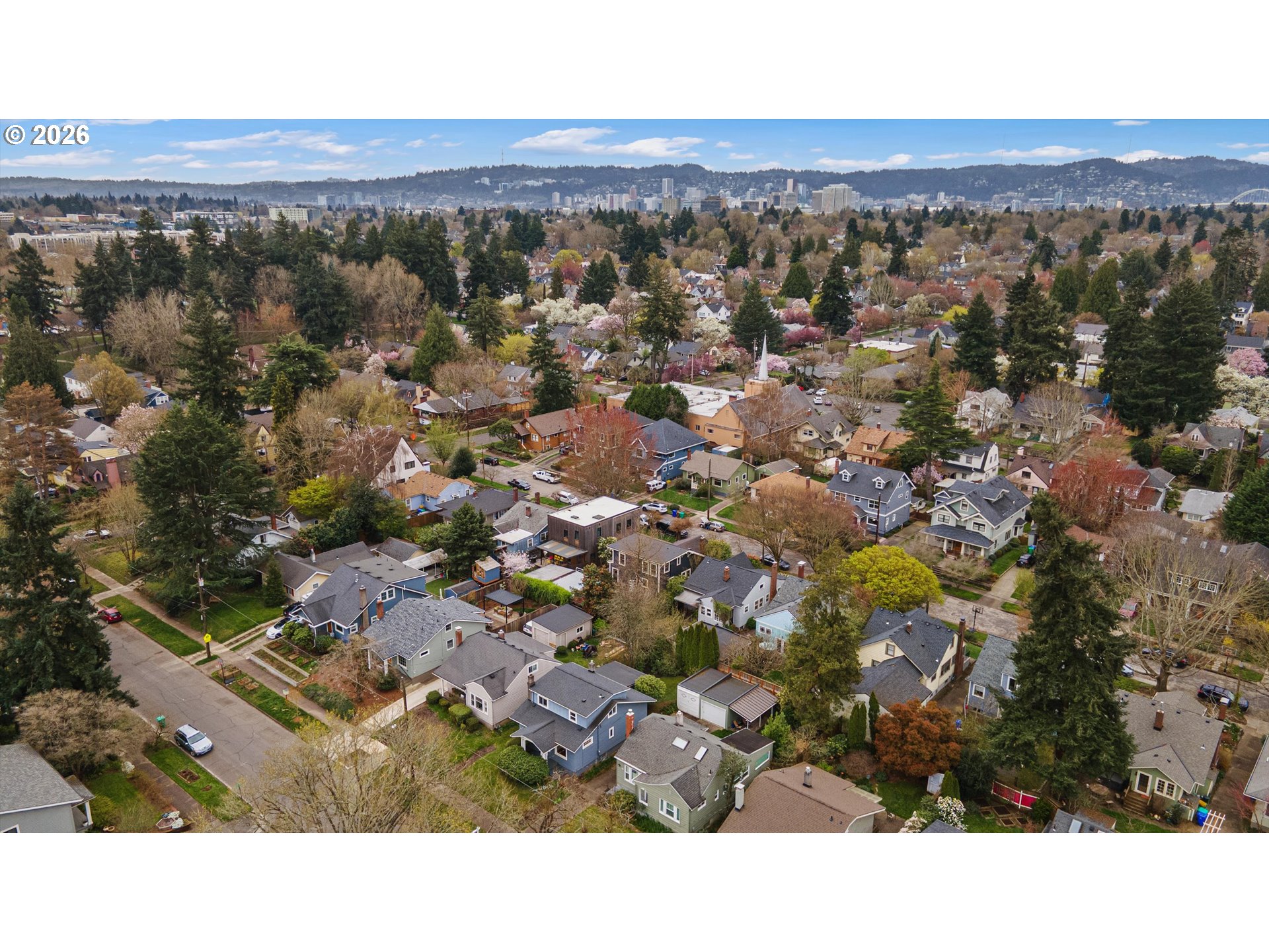 2801 NE 35TH PL