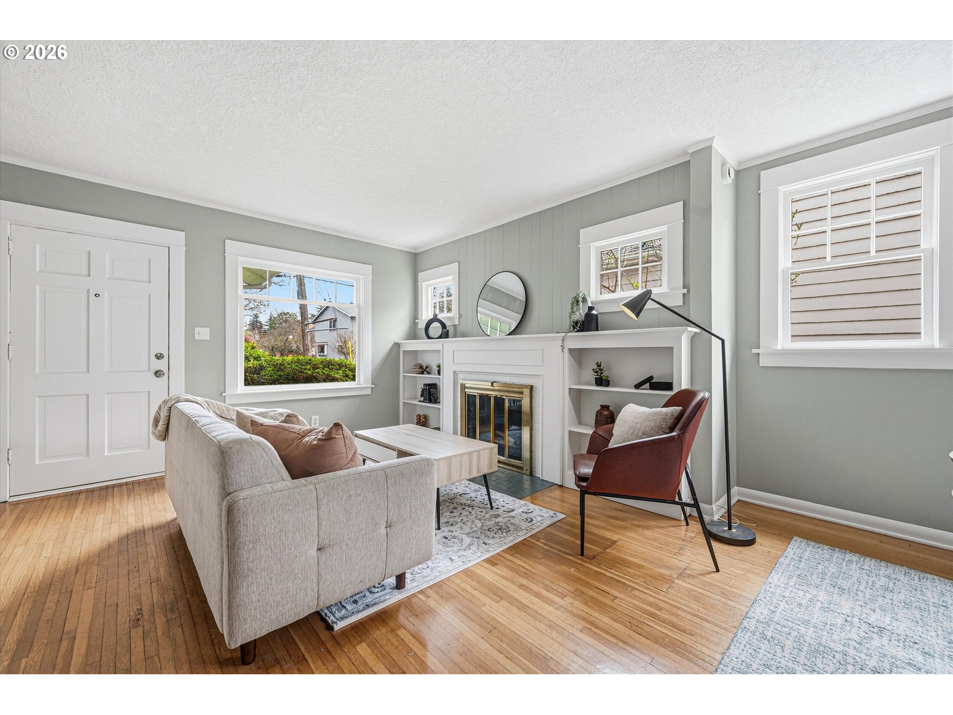 2801 NE 35TH PL