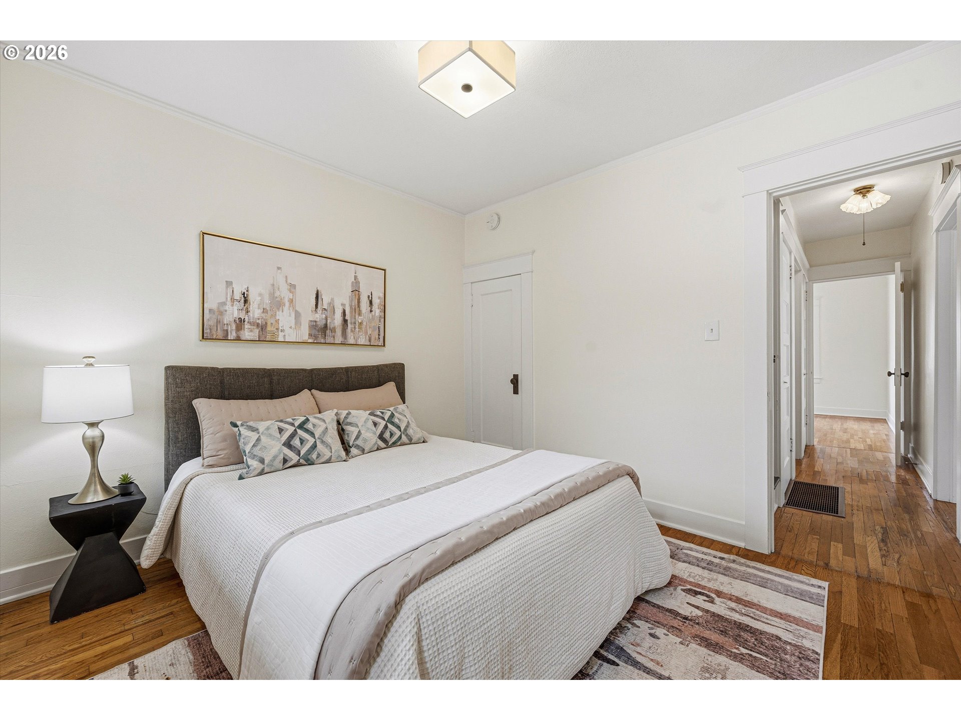 2801 NE 35TH PL