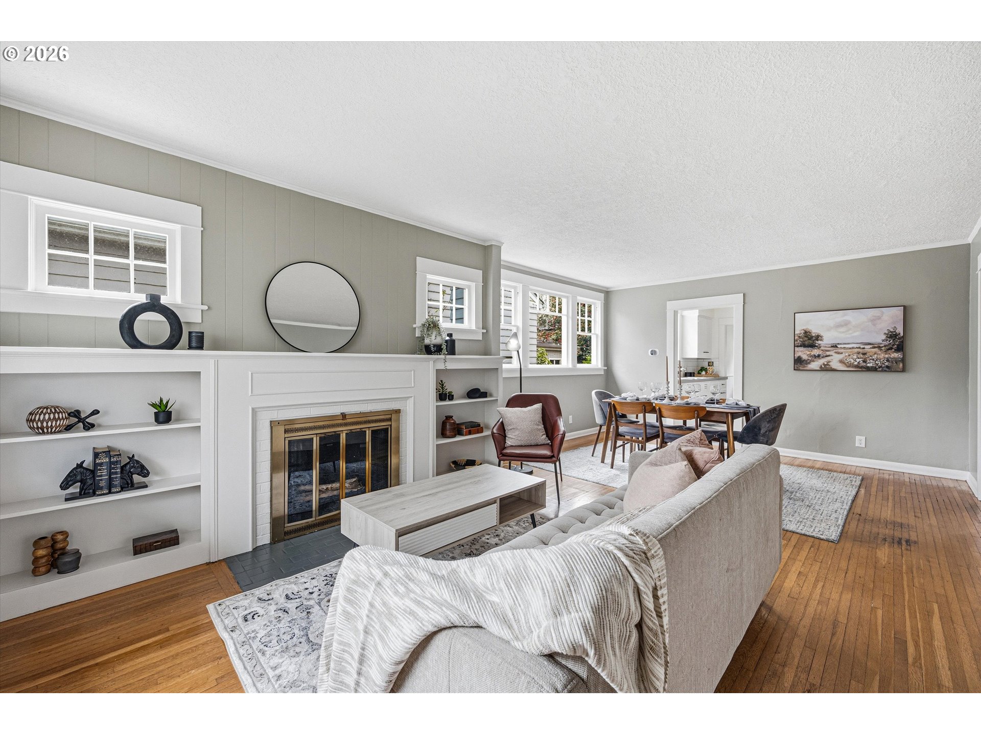 2801 NE 35TH PL