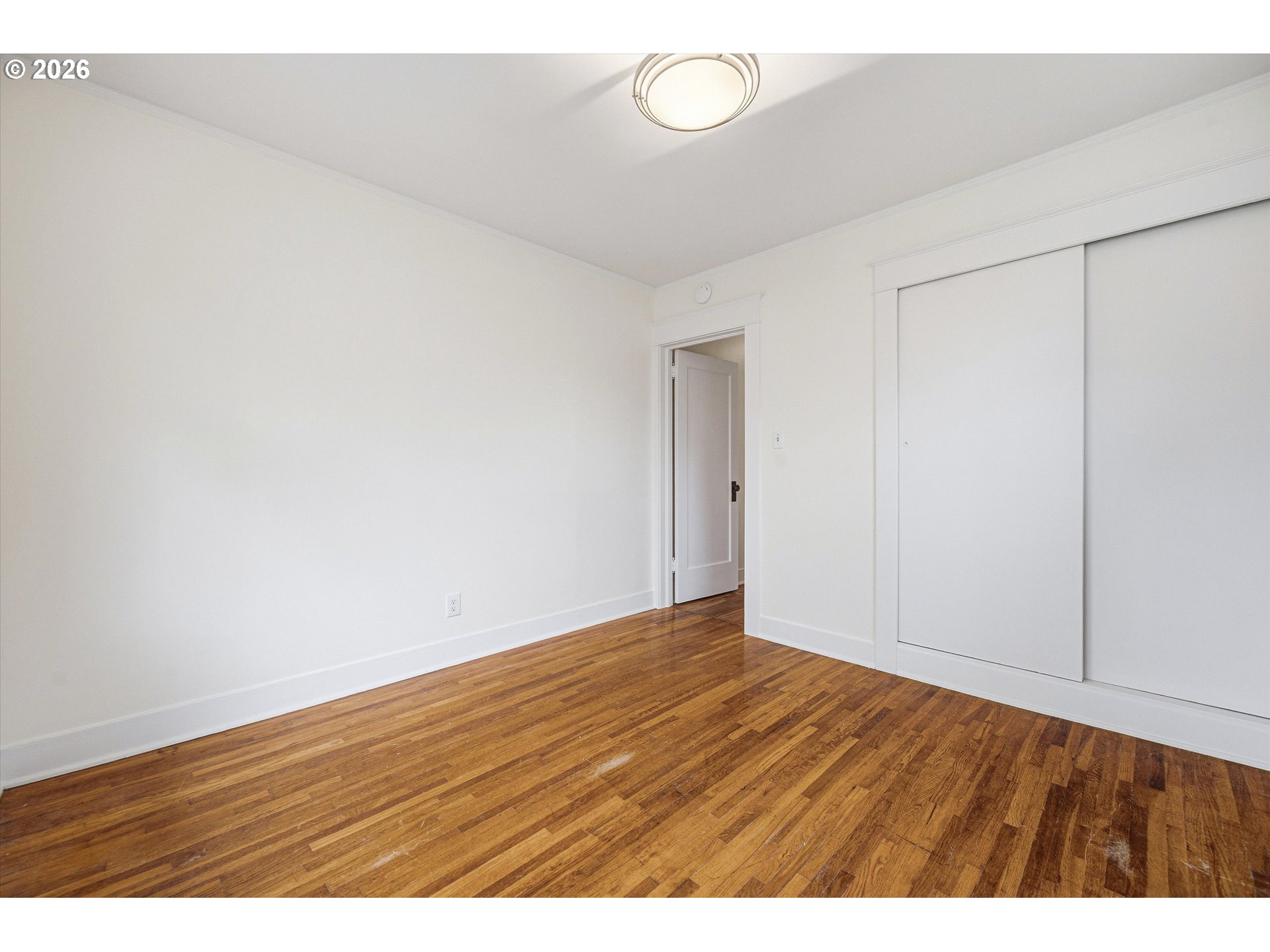 2801 NE 35TH PL