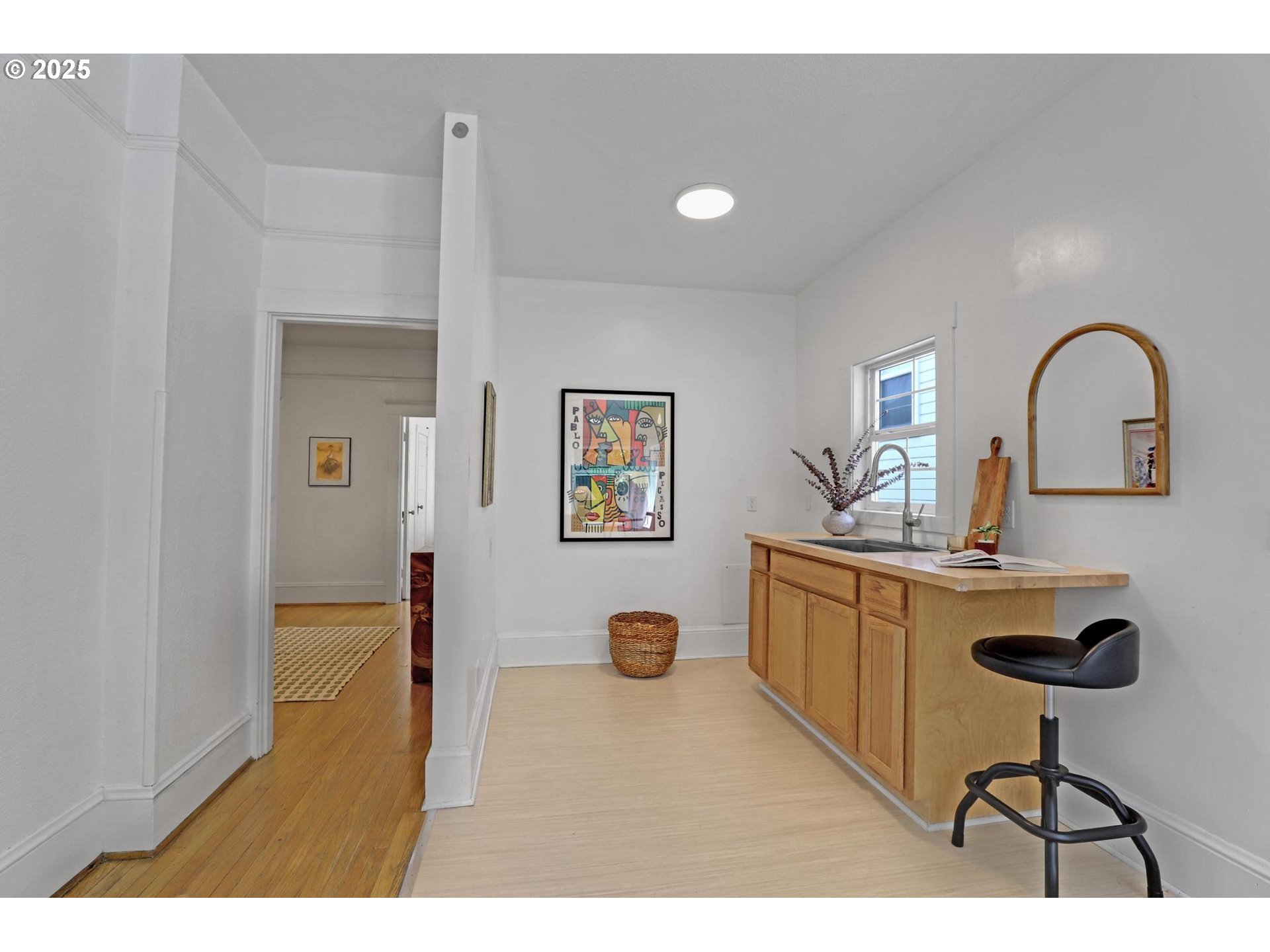 26 NW 22ND PL