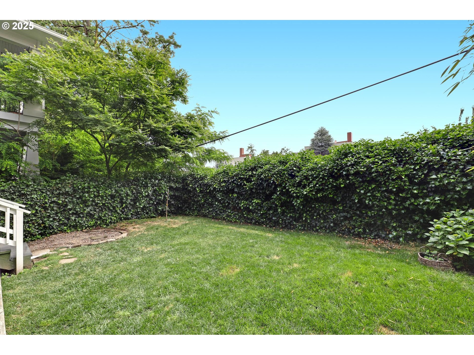 26 NW 22ND PL