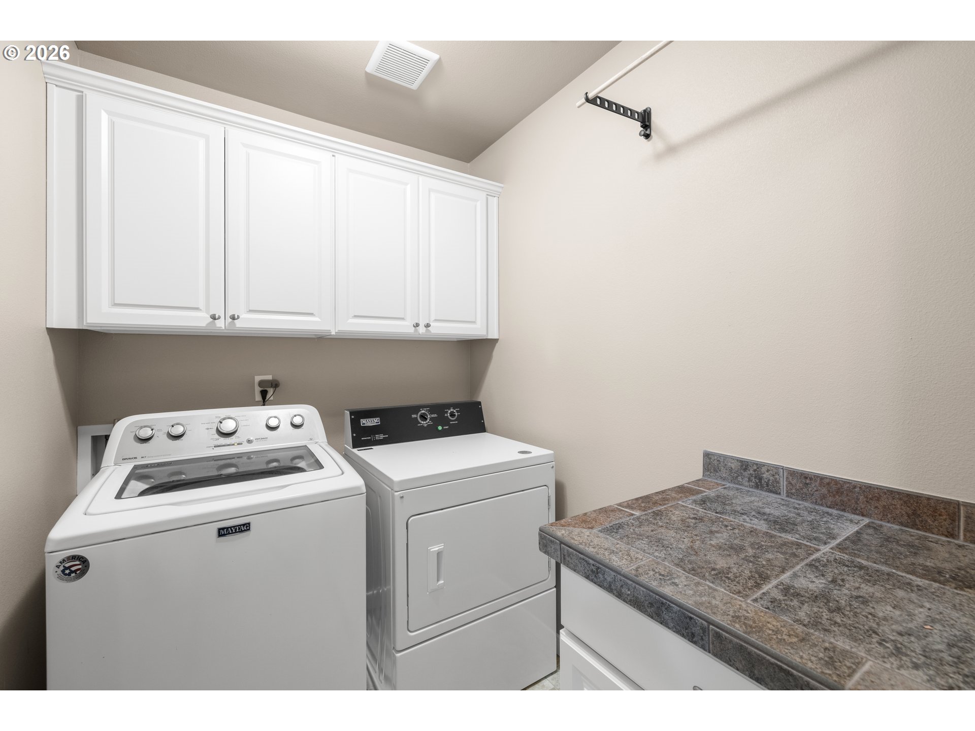 906 36TH PL