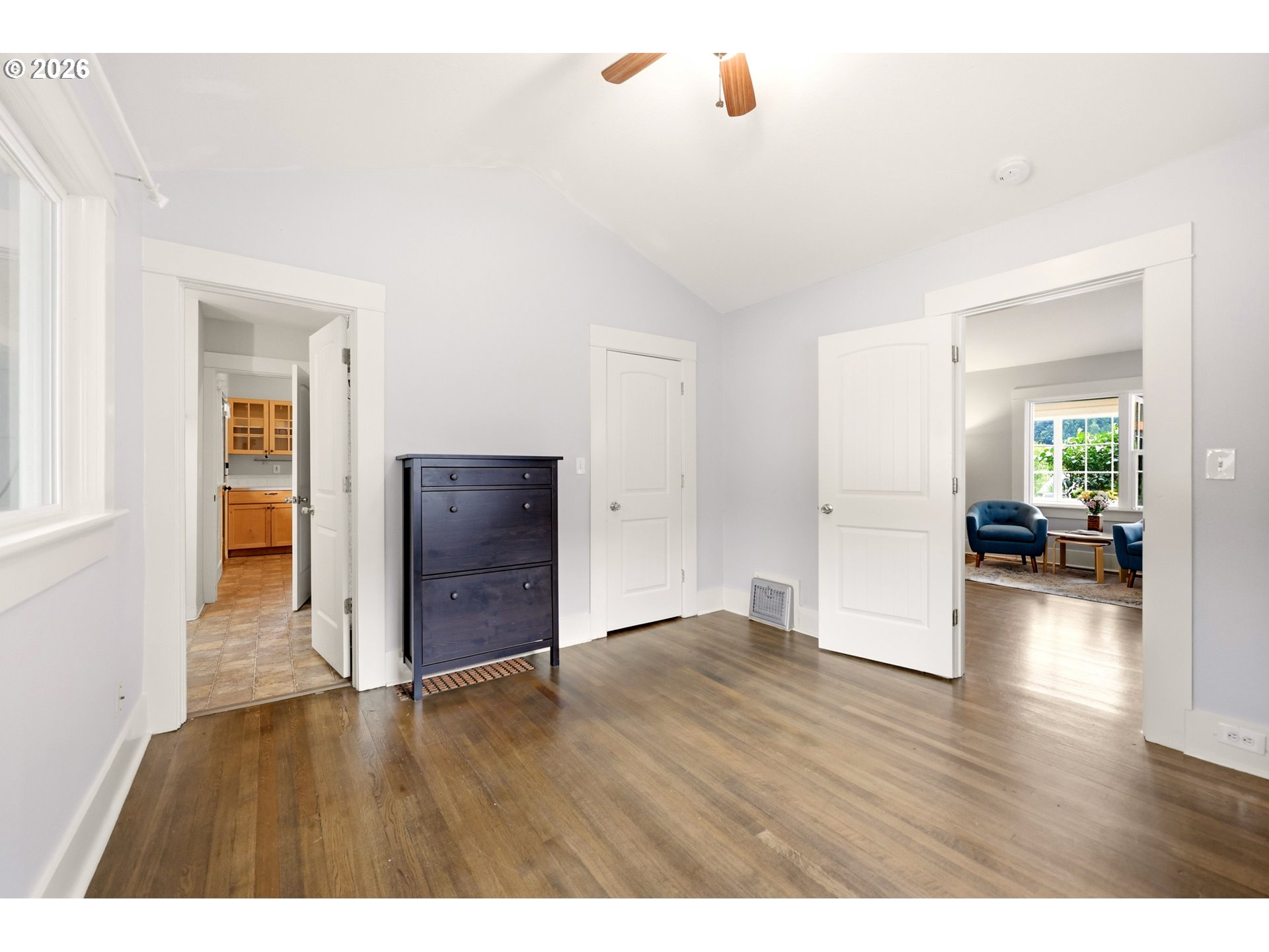 1107 W POWELL BLVD