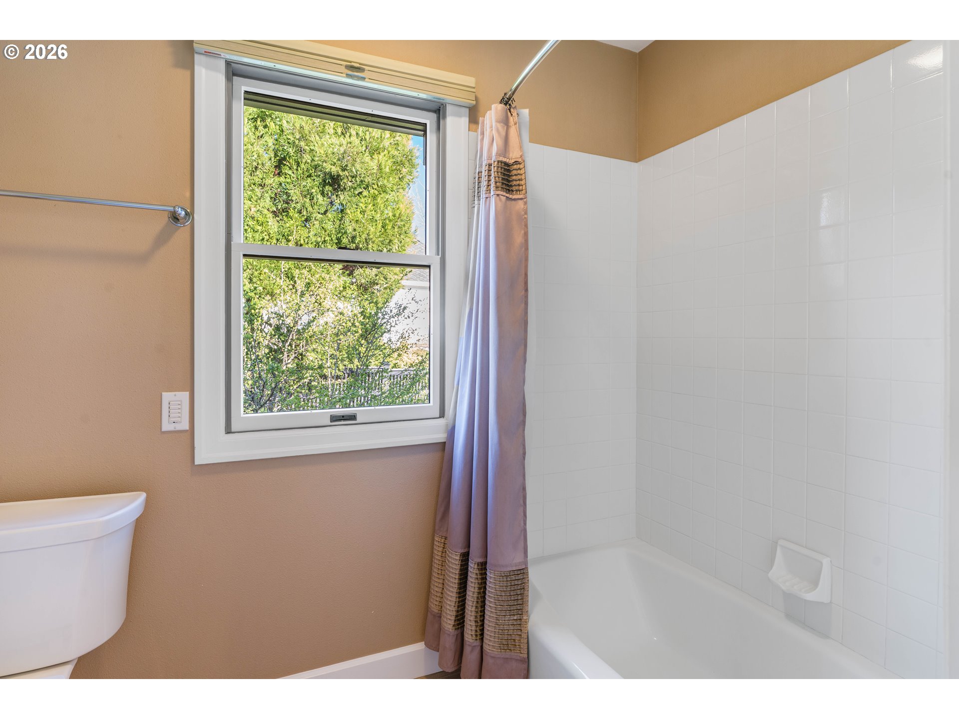 8710 NW HAZELTINE ST