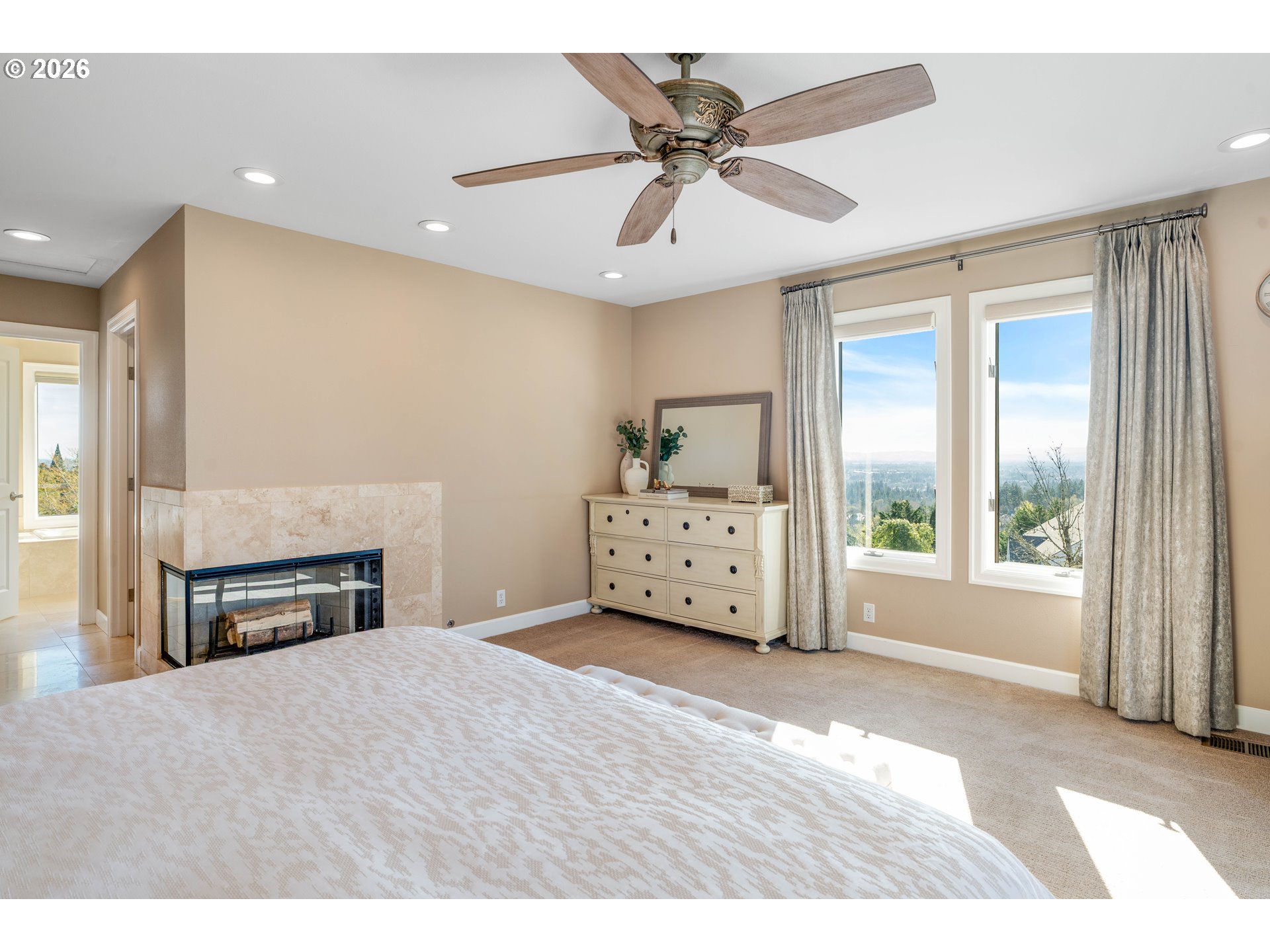 8710 NW HAZELTINE ST