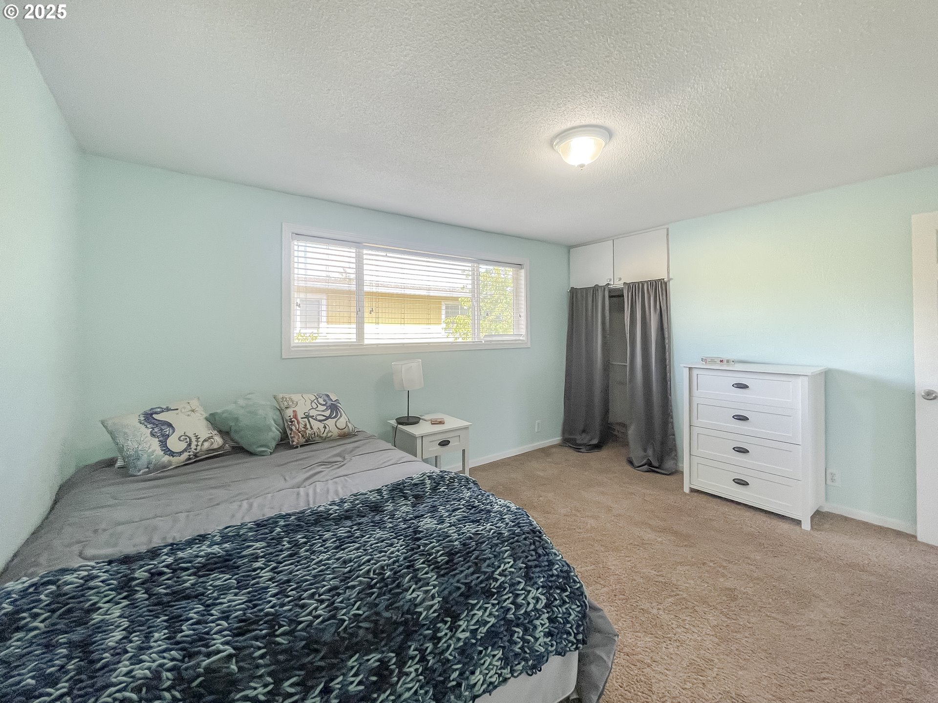 1903 W 17TH AVE