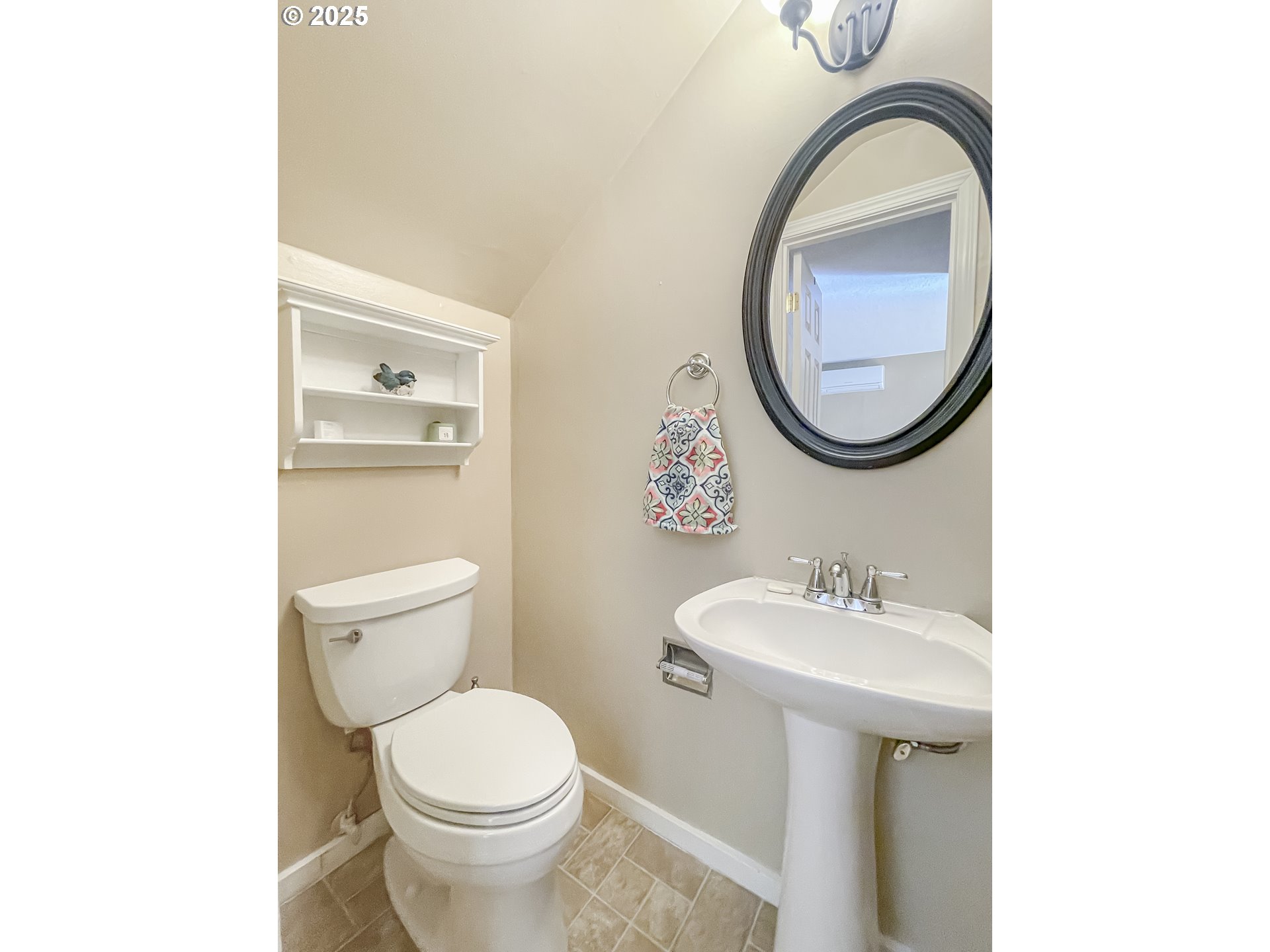 1903 W 17TH AVE