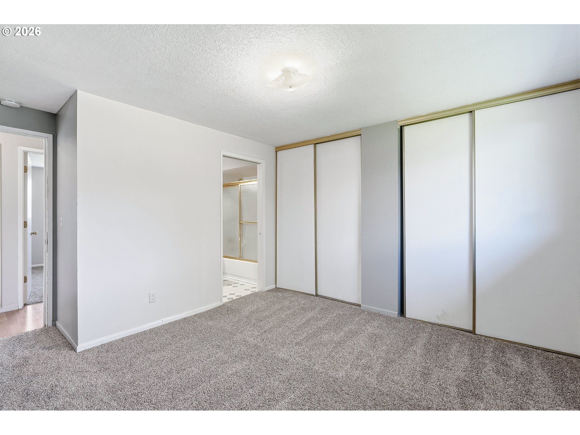 1137 1139 SW FOX CT