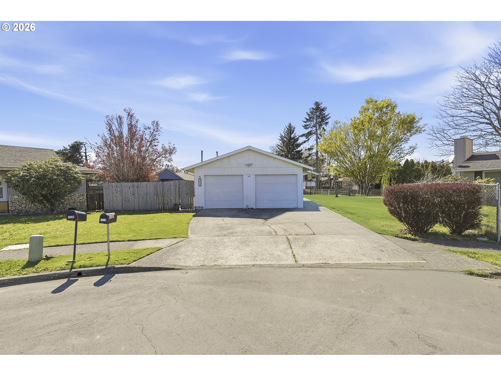 1137 1139 SW FOX CT