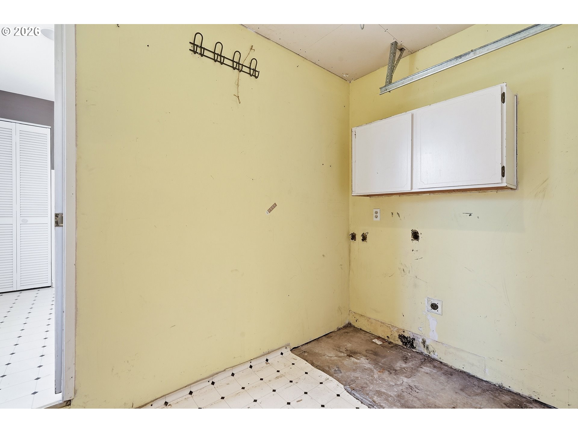 1137 1139 SW FOX CT
