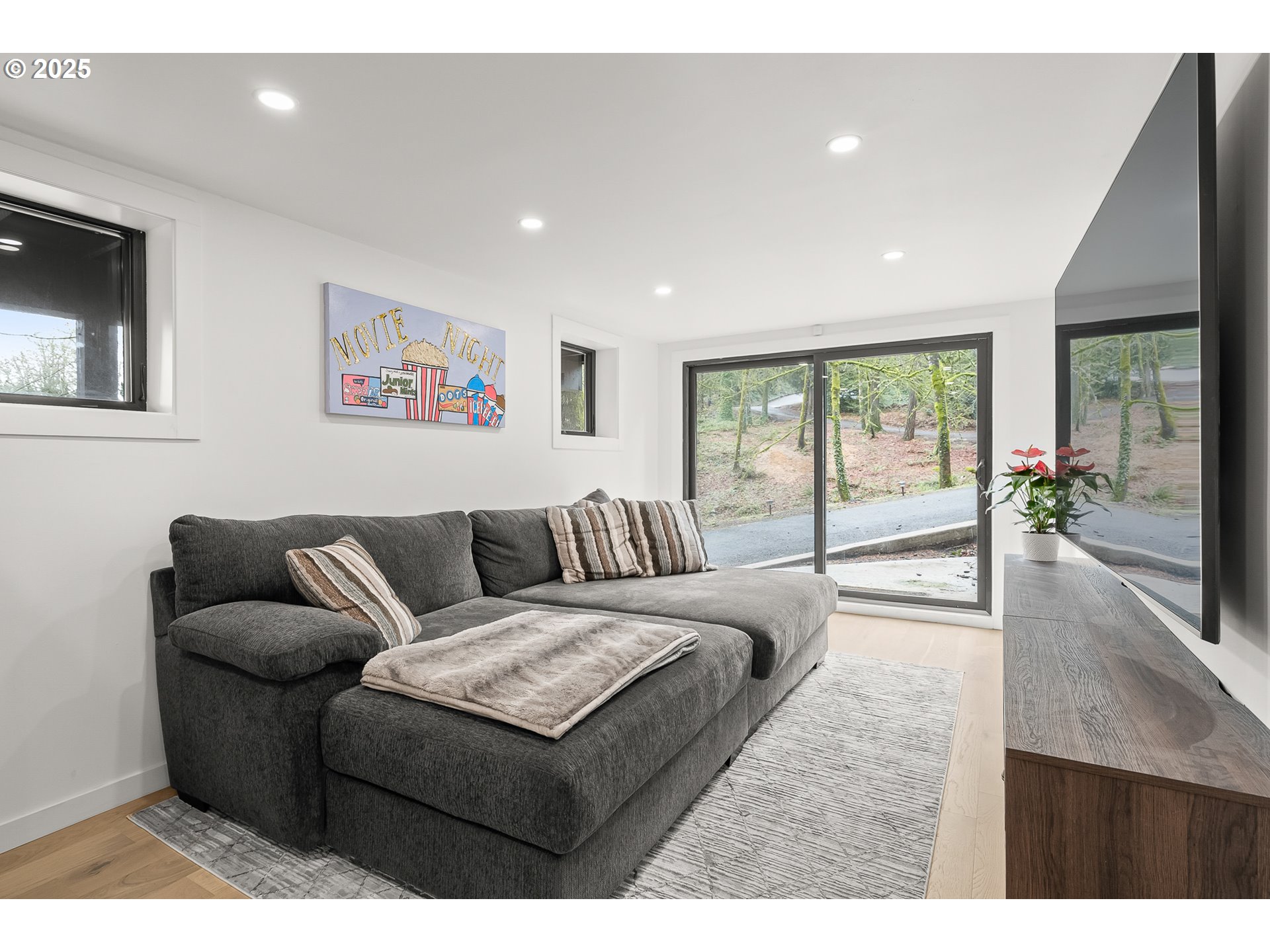 5247 SW GARDEN HOME RD