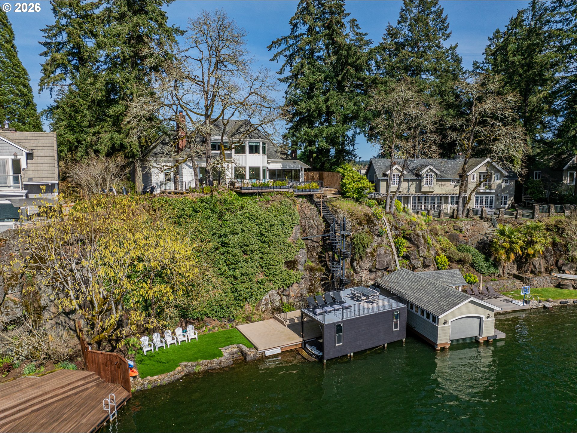852 NORTHSHORE RD