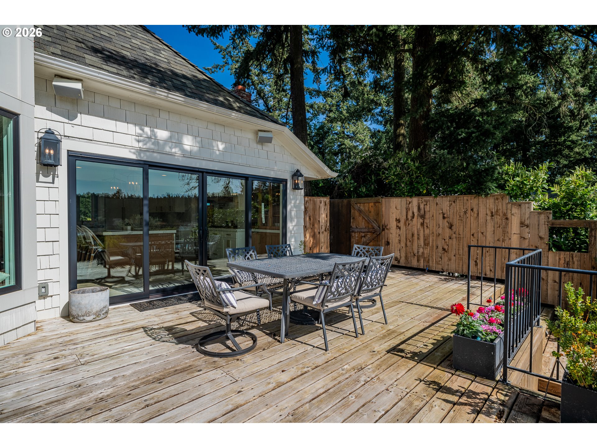 852 NORTHSHORE RD