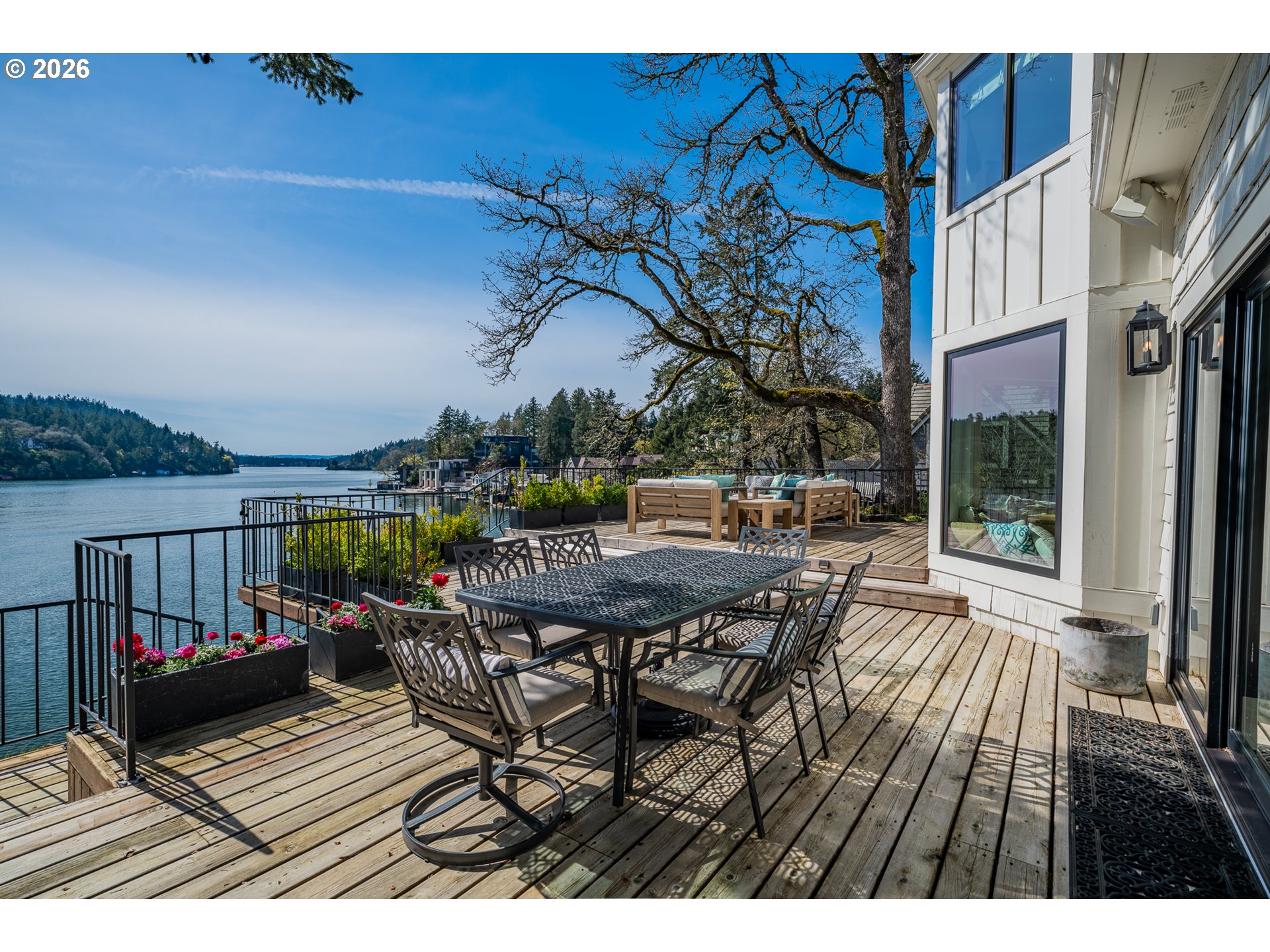 852 NORTHSHORE RD