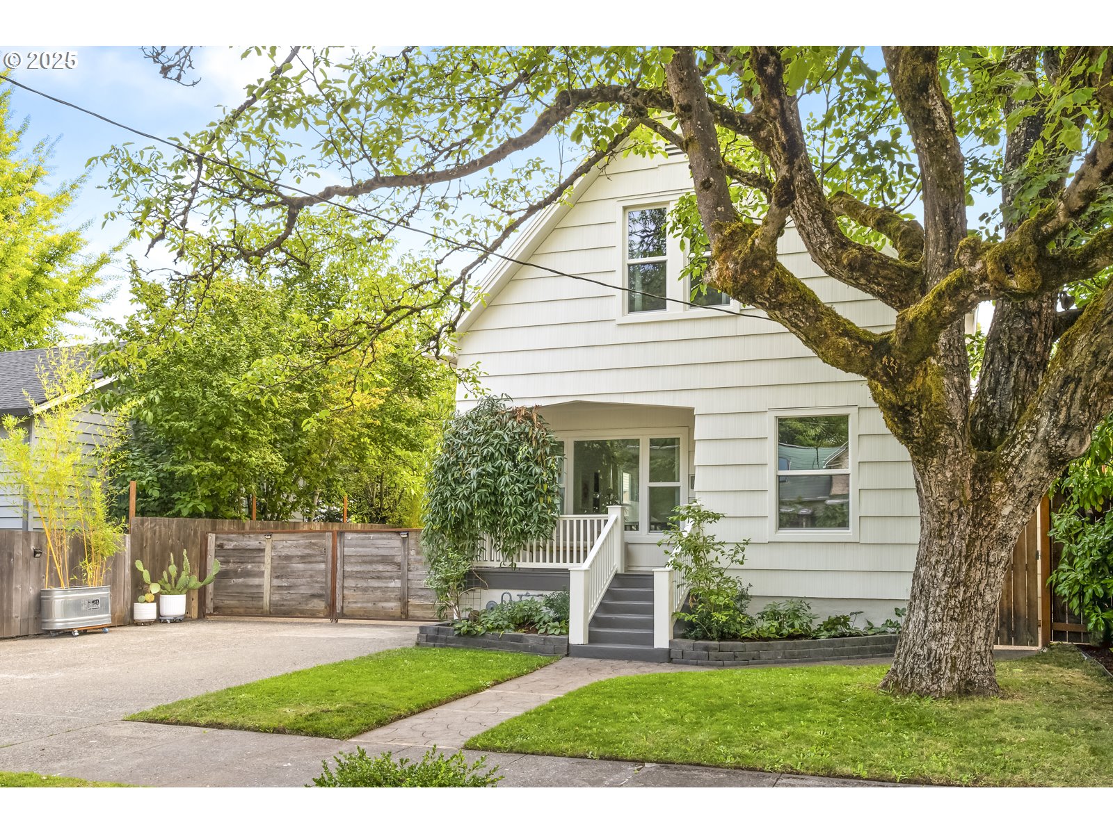 7464 N OLIN AVE, Portland