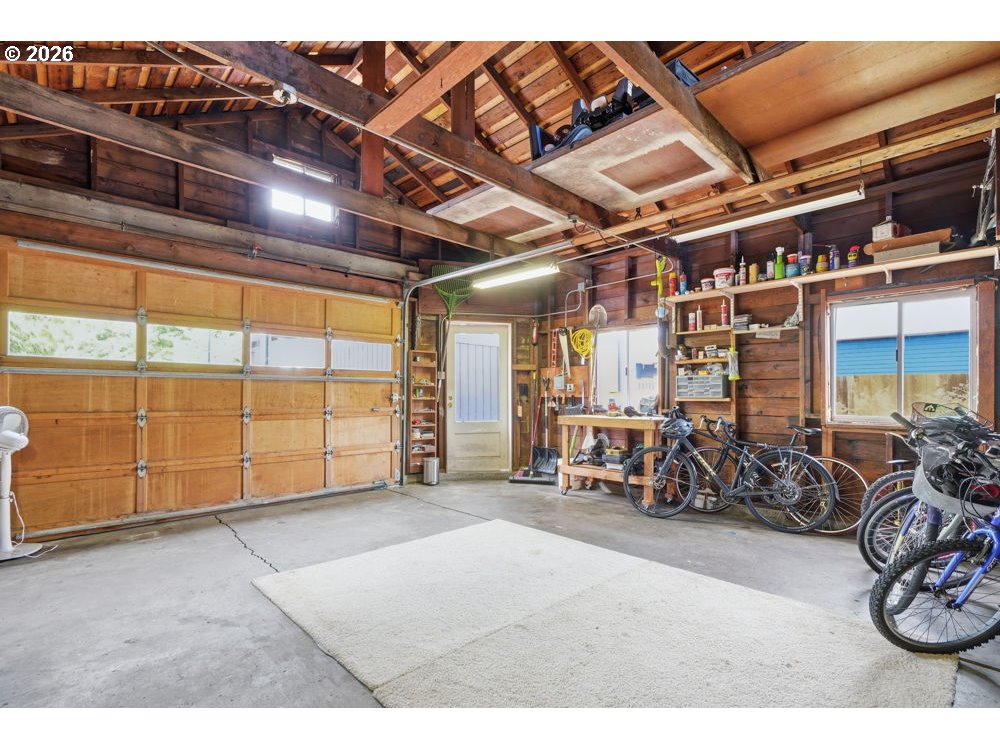 3226 NE 65TH AVE