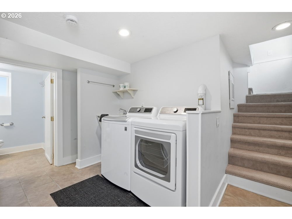 3226 NE 65TH AVE