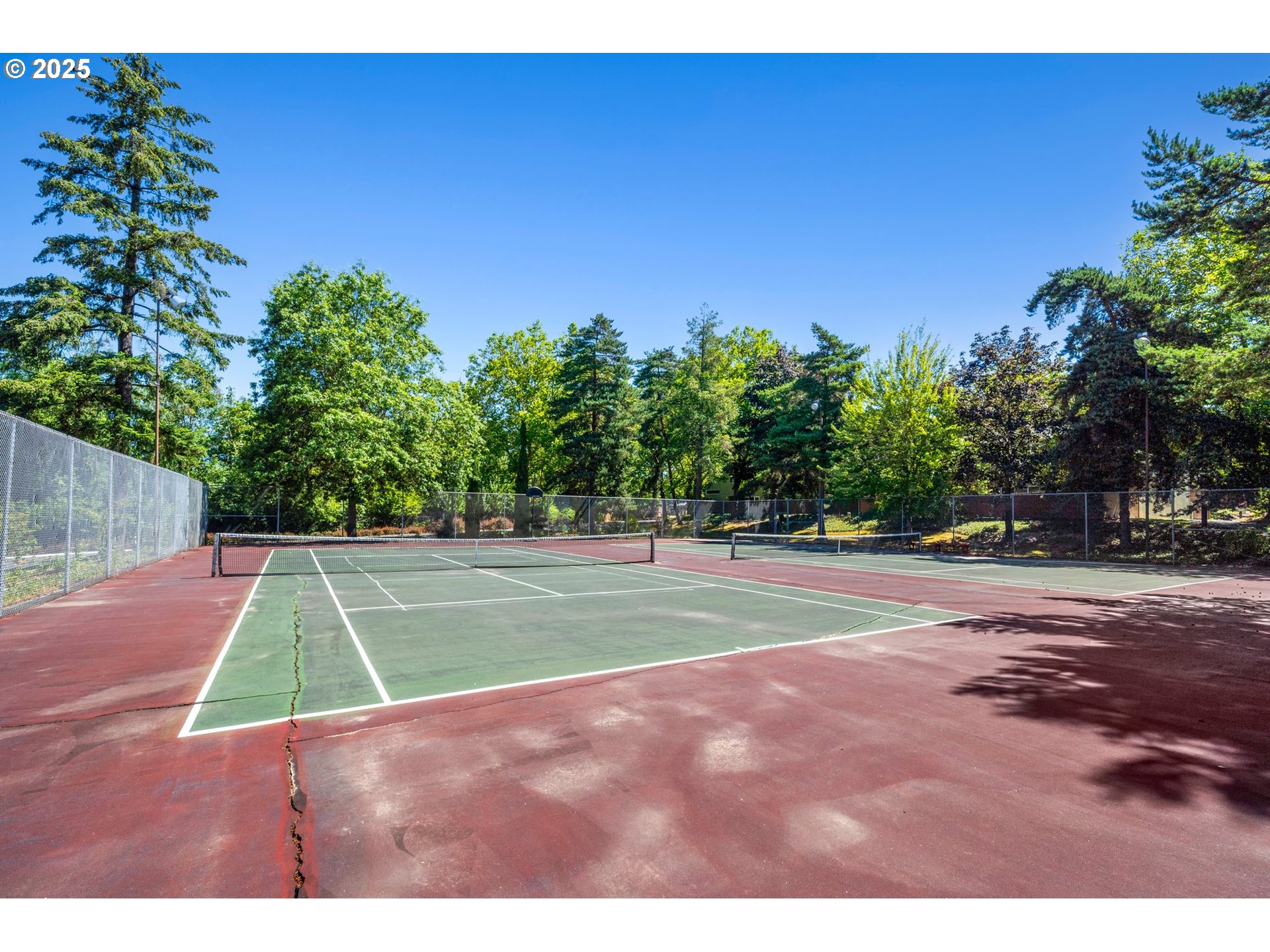 17622 NW ROLLING HILL LN