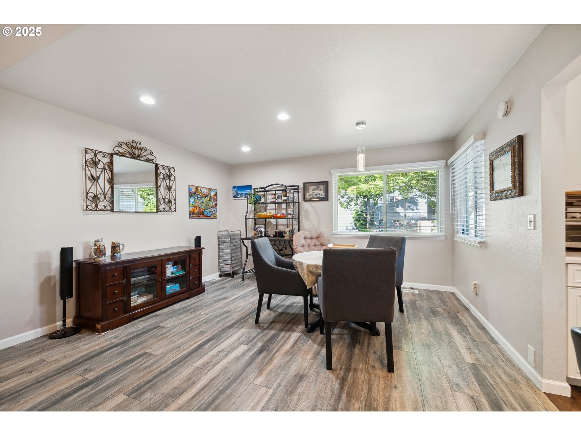 17622 NW ROLLING HILL LN