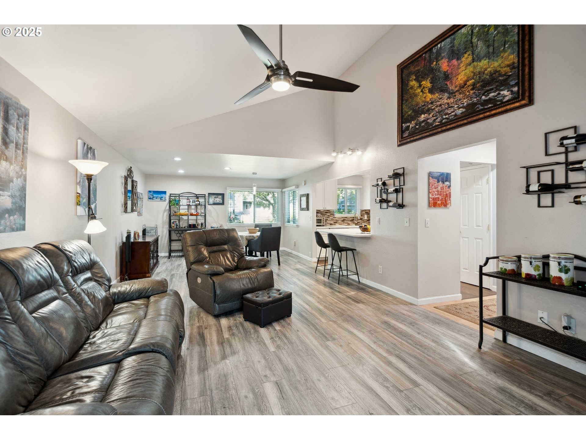 17622 NW ROLLING HILL LN