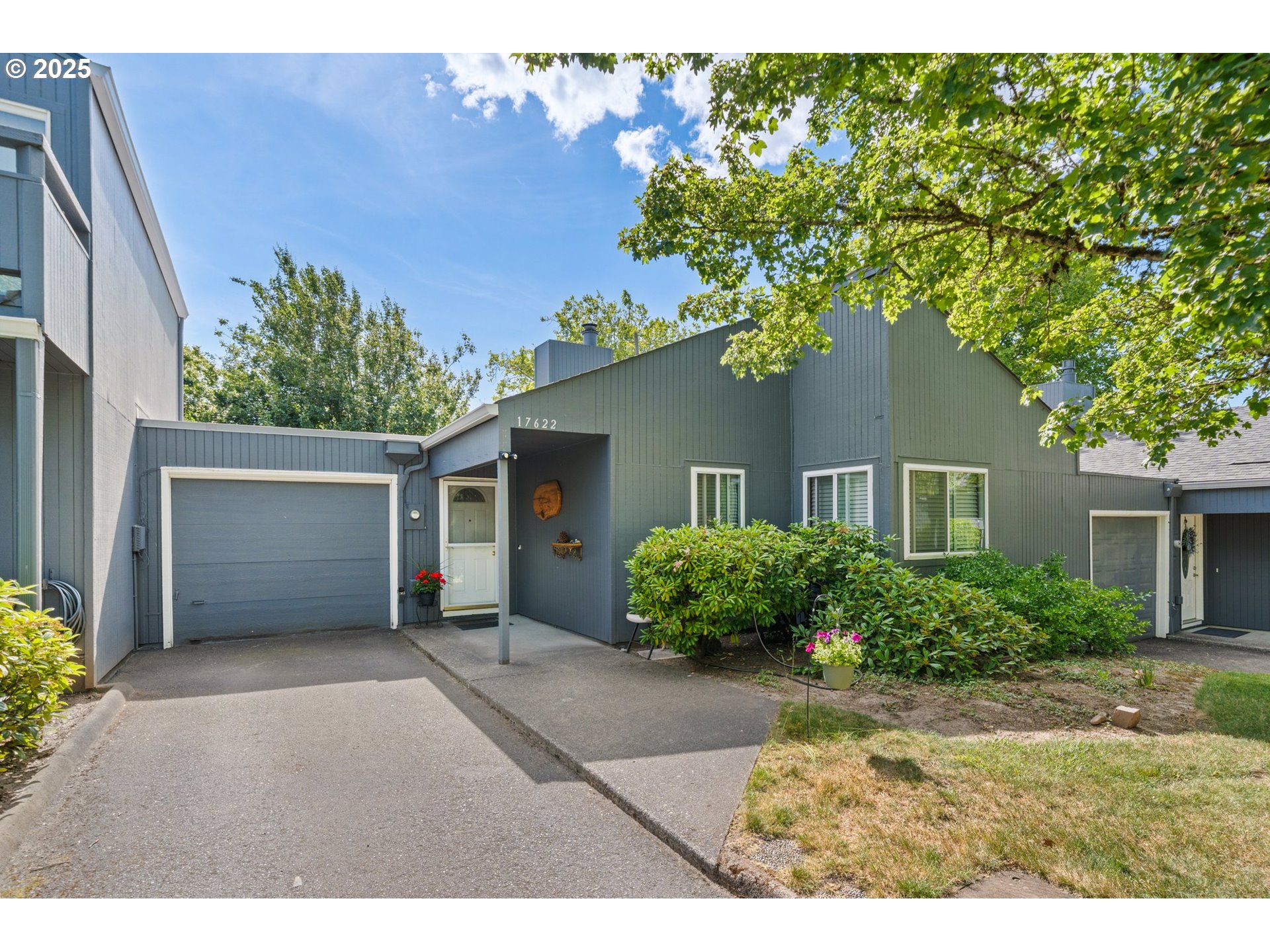 17622 NW ROLLING HILL LN