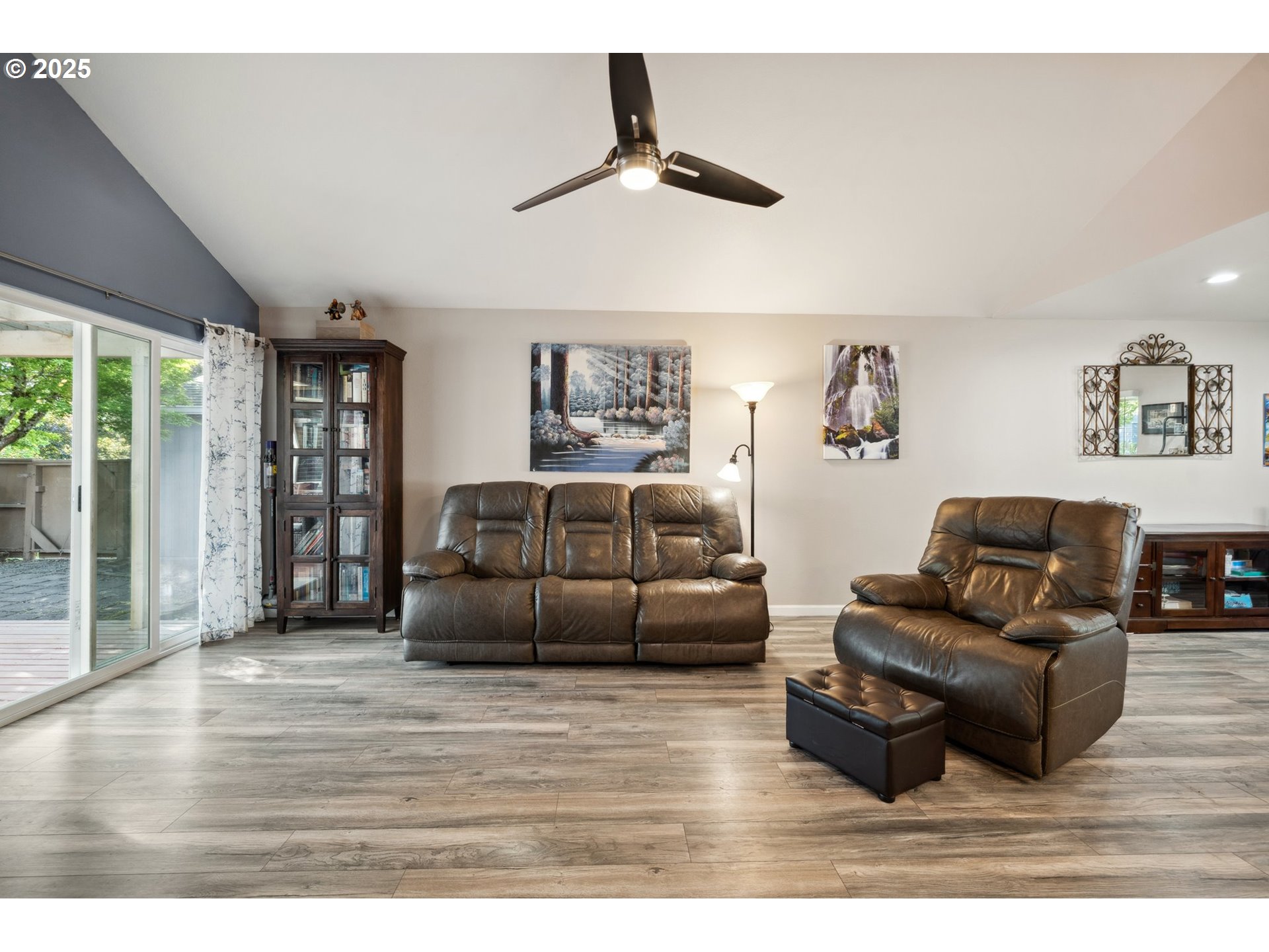 17622 NW ROLLING HILL LN