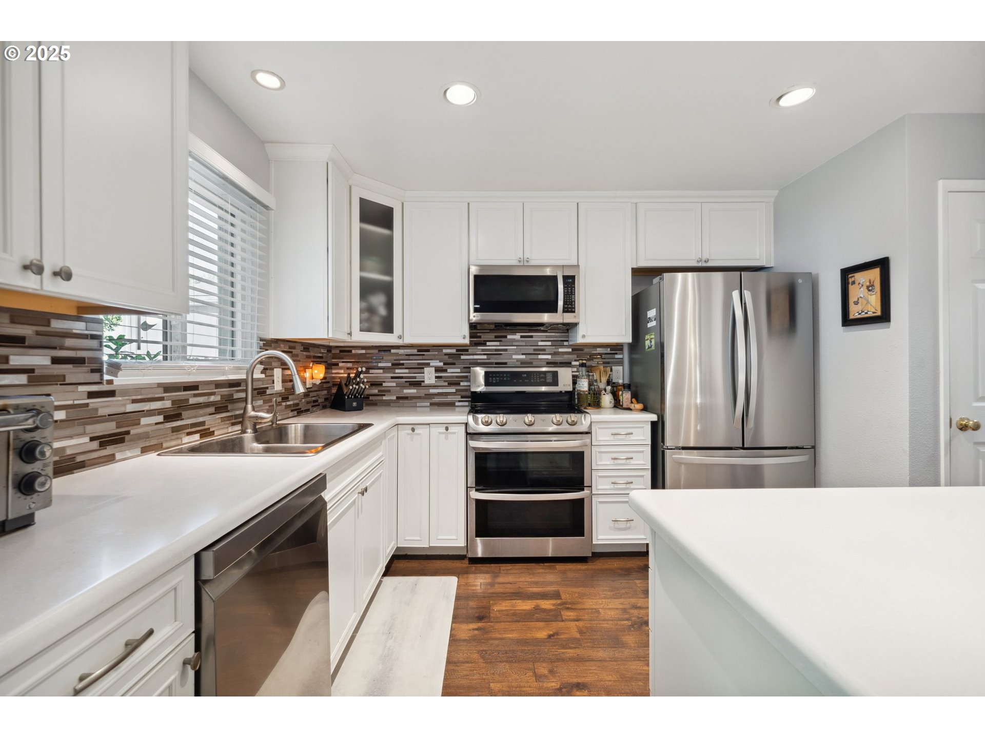 17622 NW ROLLING HILL LN