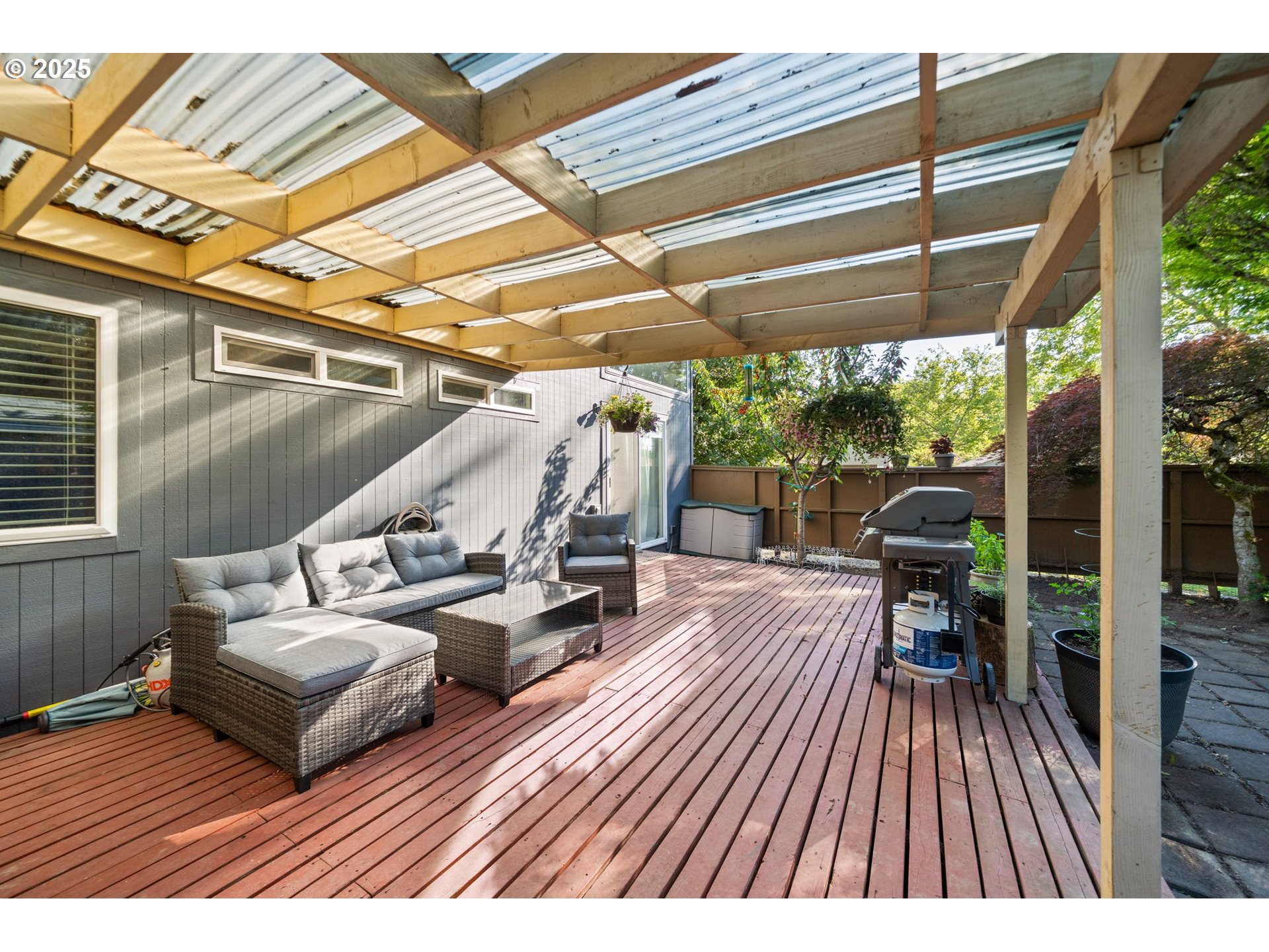 17622 NW ROLLING HILL LN