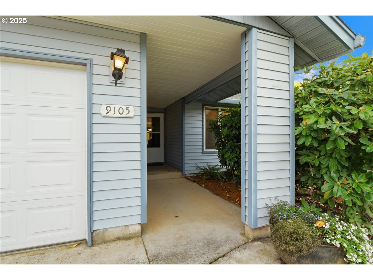 9105 NE 68TH ST