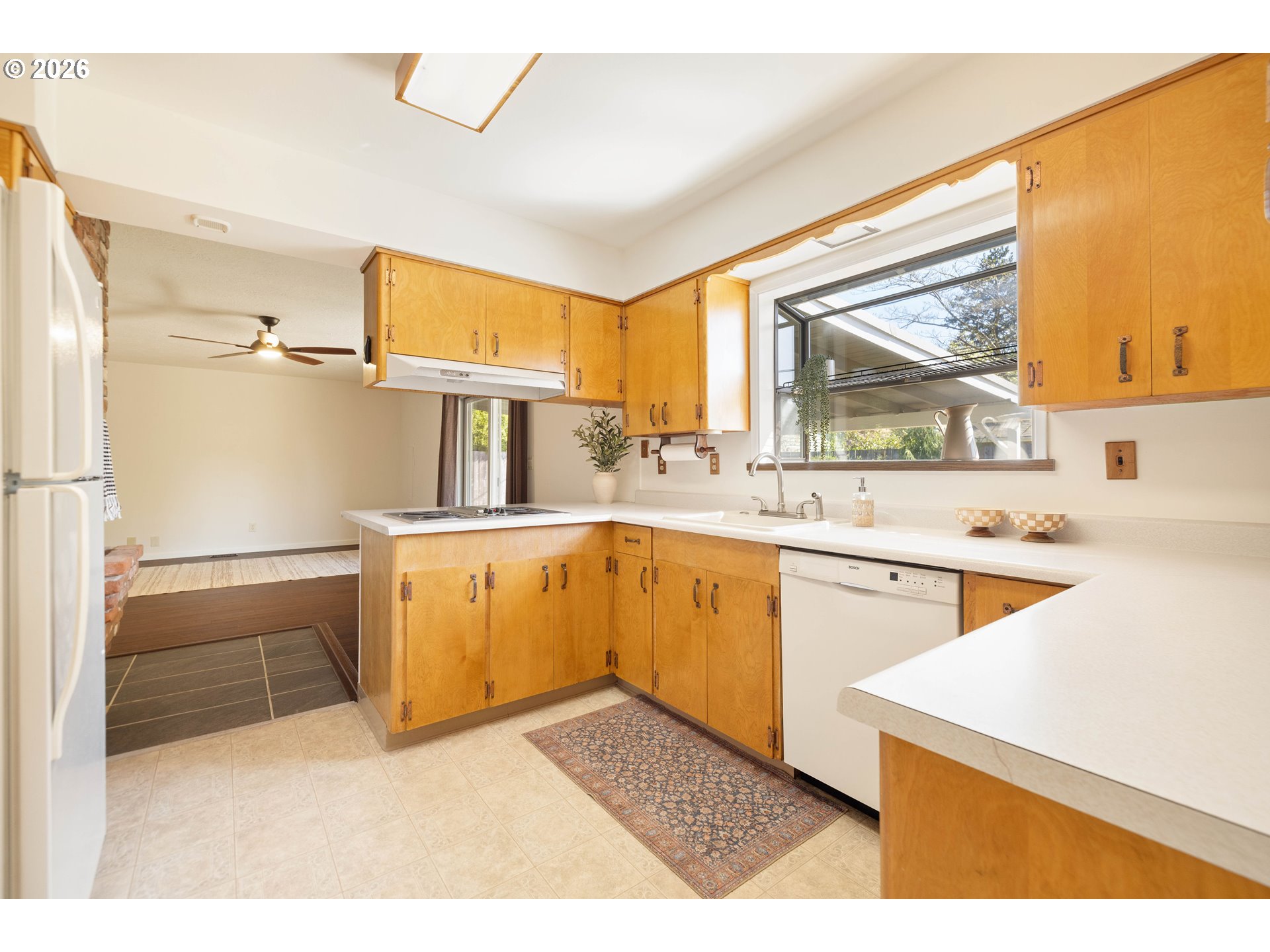 918 NE 152ND AVE