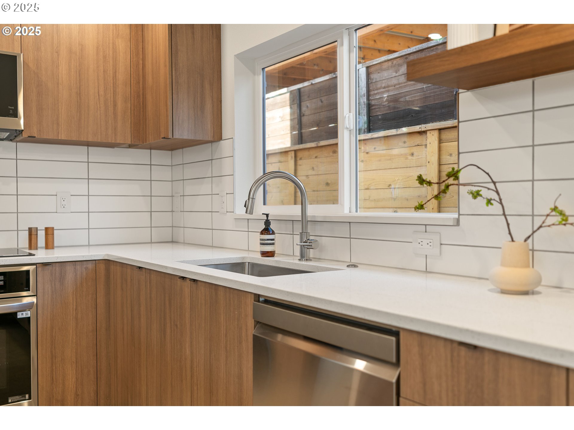 2283 N HUMBOLDT ST, Portland