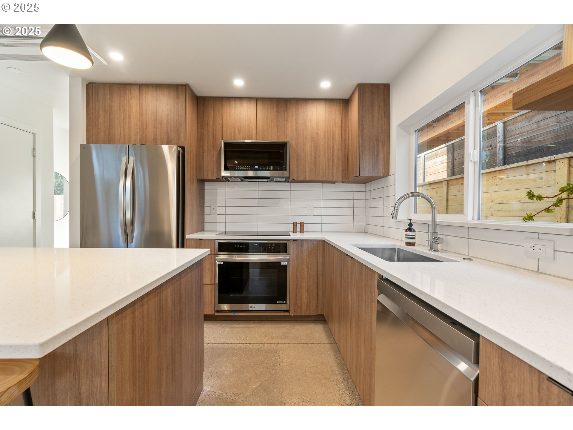 2283 N HUMBOLDT ST, Portland