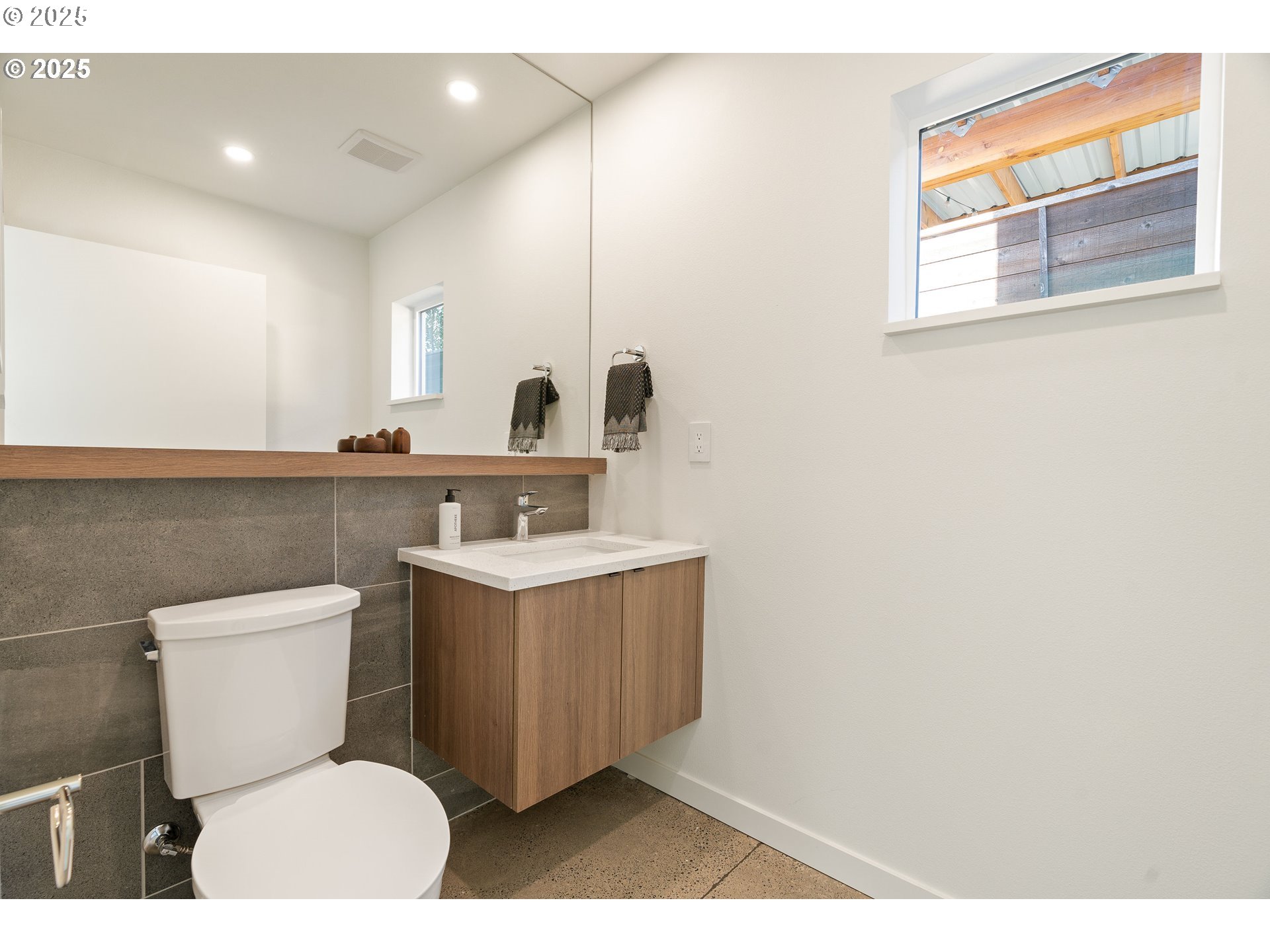 2283 N HUMBOLDT ST, Portland