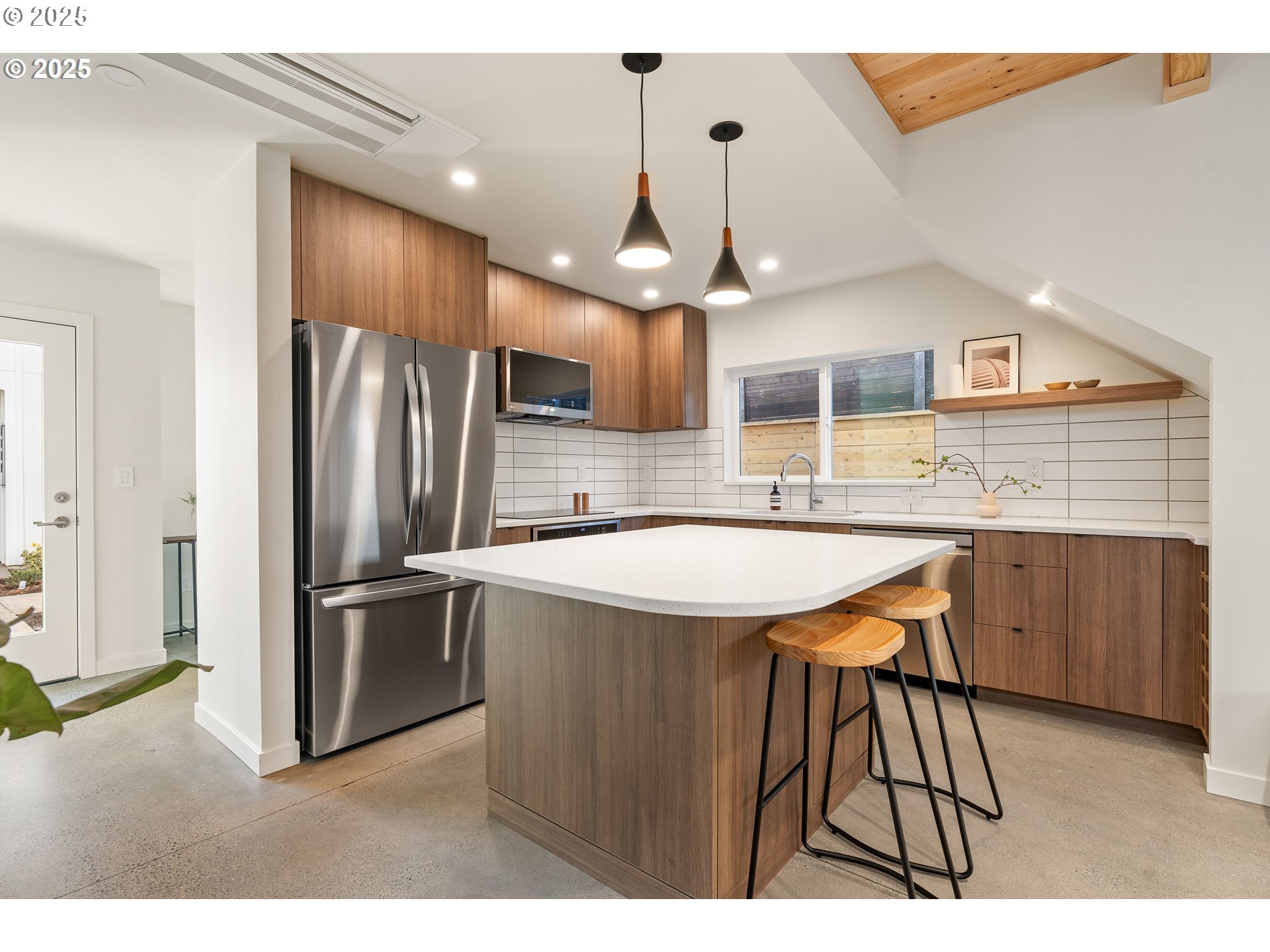 2283 N HUMBOLDT ST, Portland