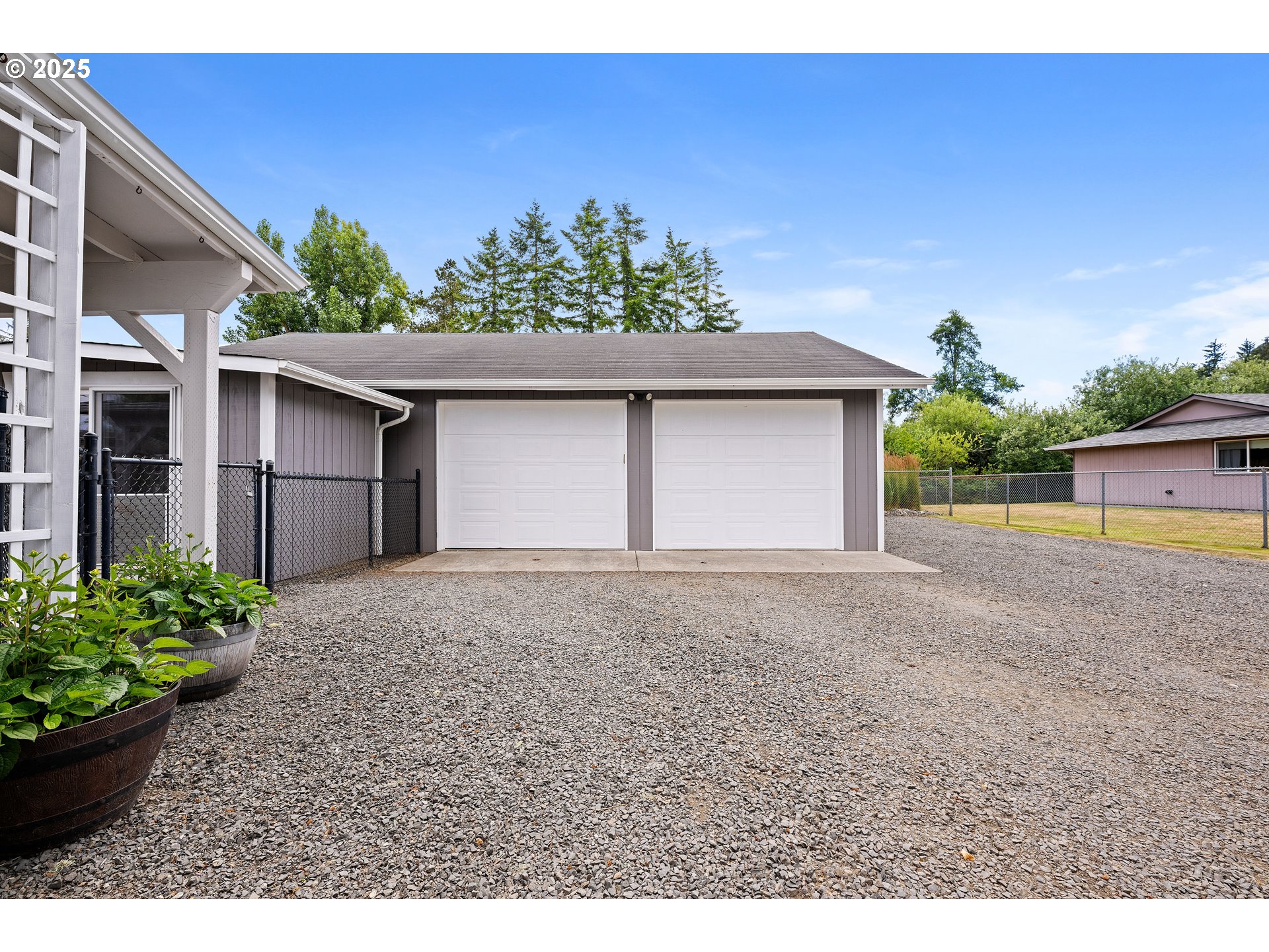 311 NW WARRENTON DR
