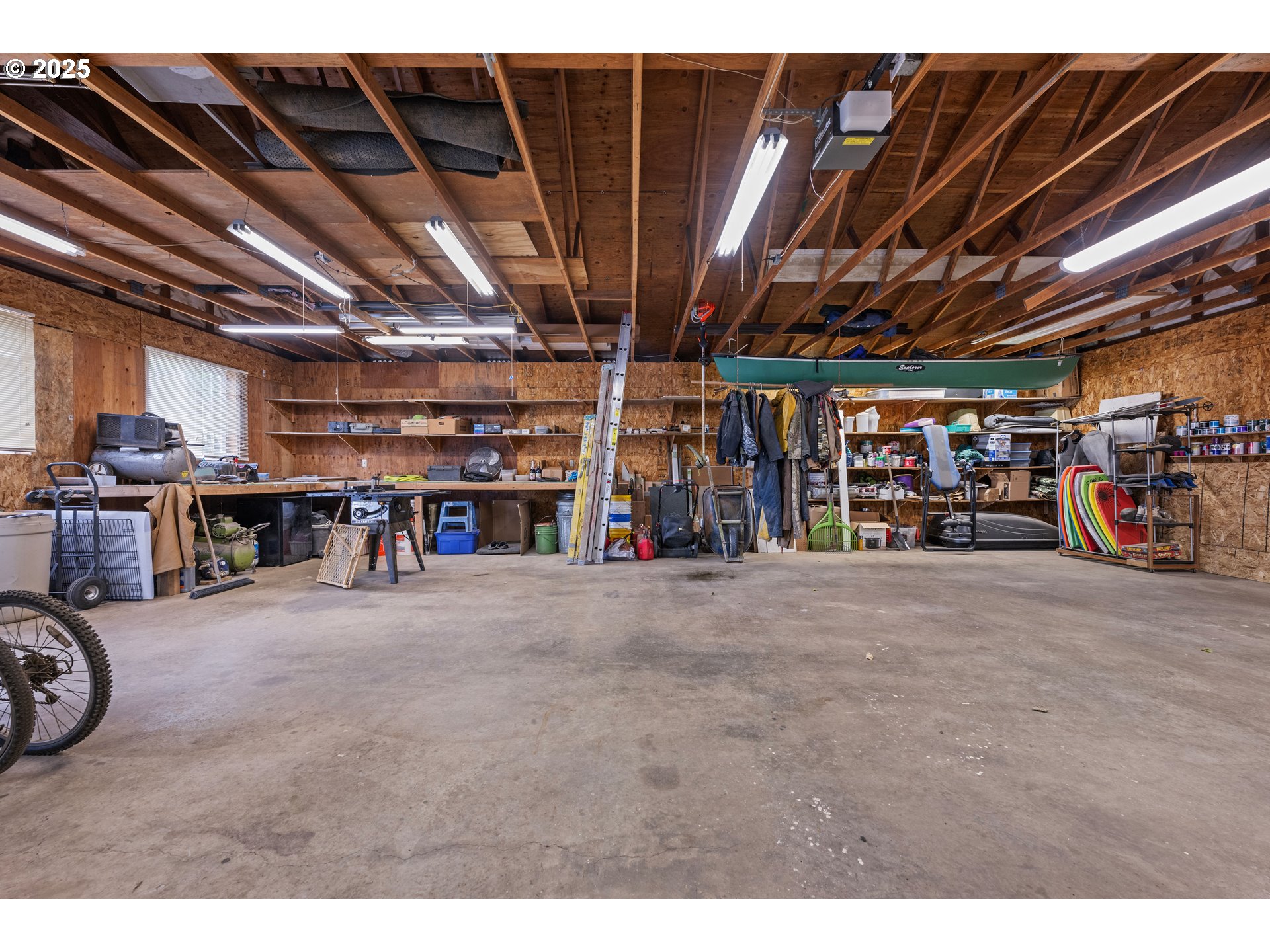 311 NW WARRENTON DR