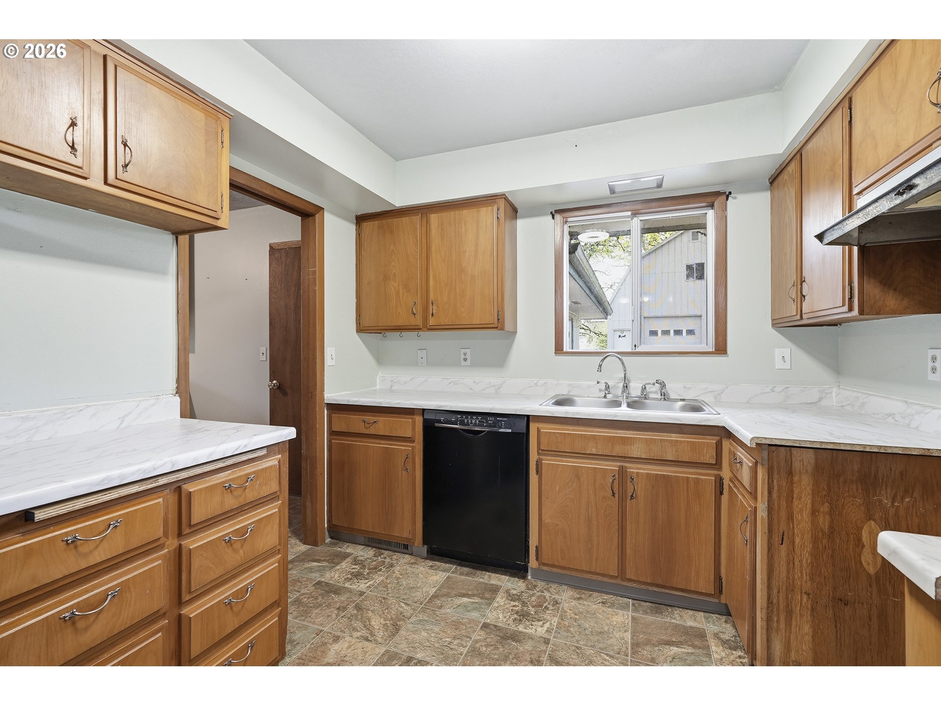 27688 S HIGHWAY 213