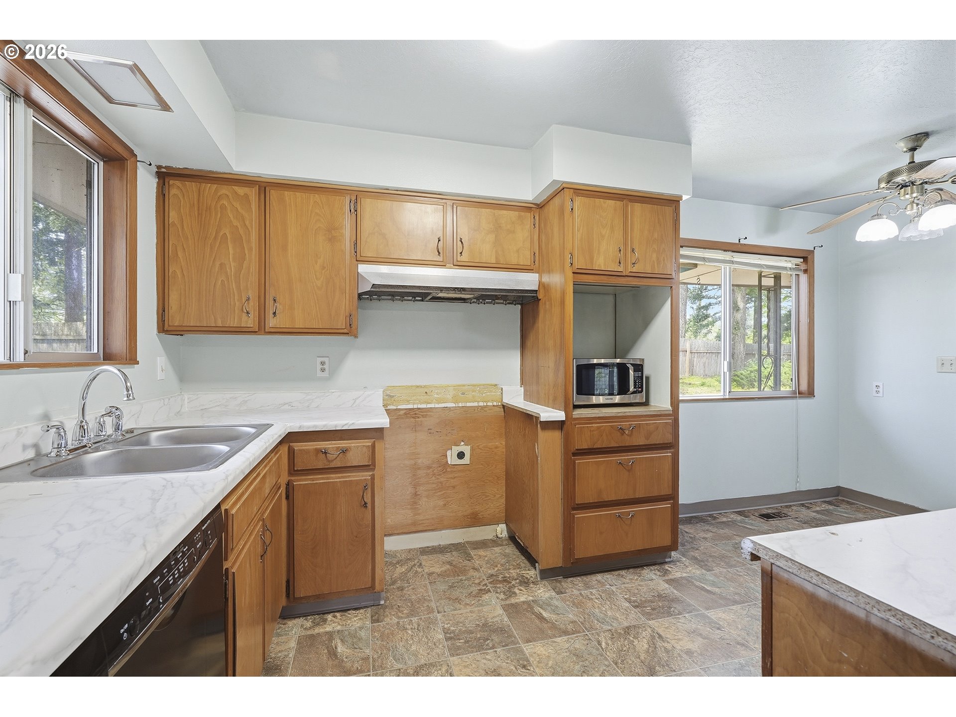 27688 S HIGHWAY 213