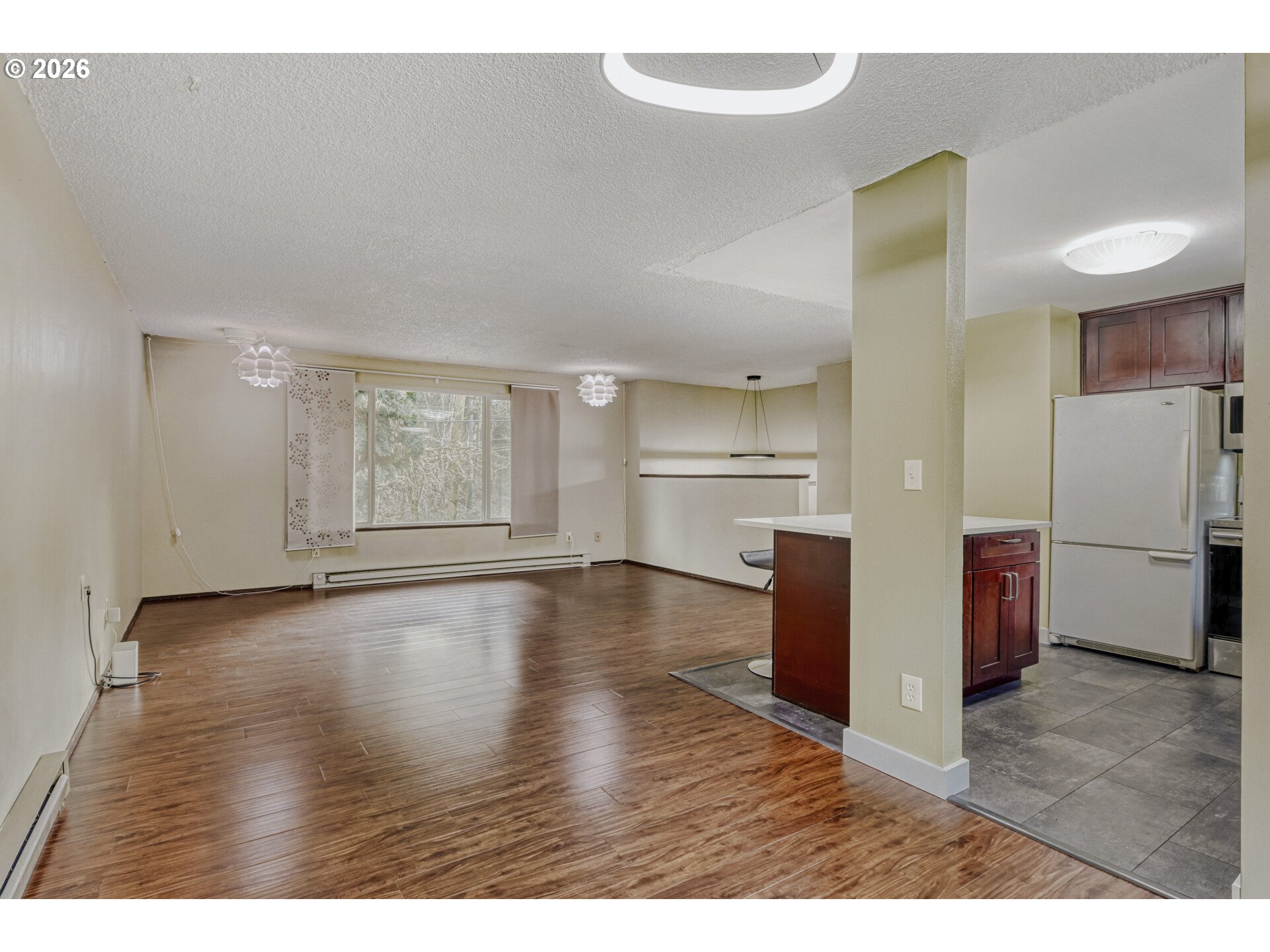 223 SW Taylors Ferry RD