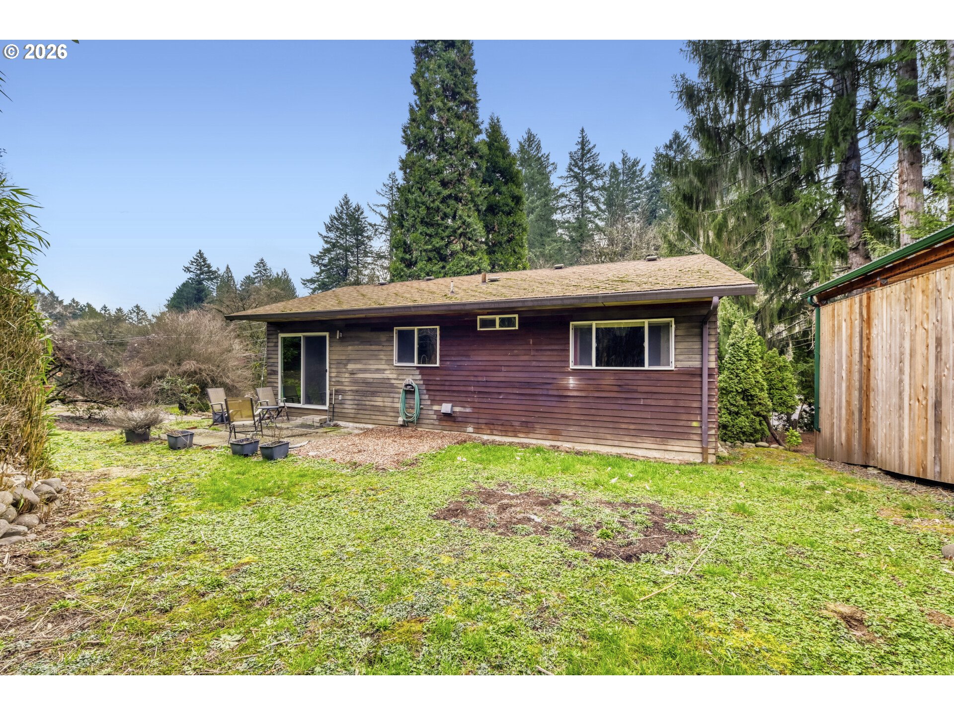 223 SW Taylors Ferry RD