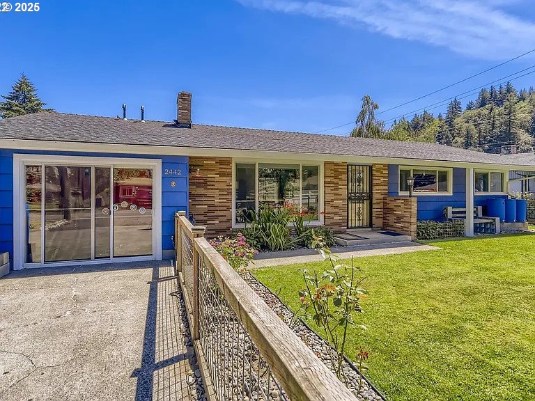 2442 SE 190TH AVE