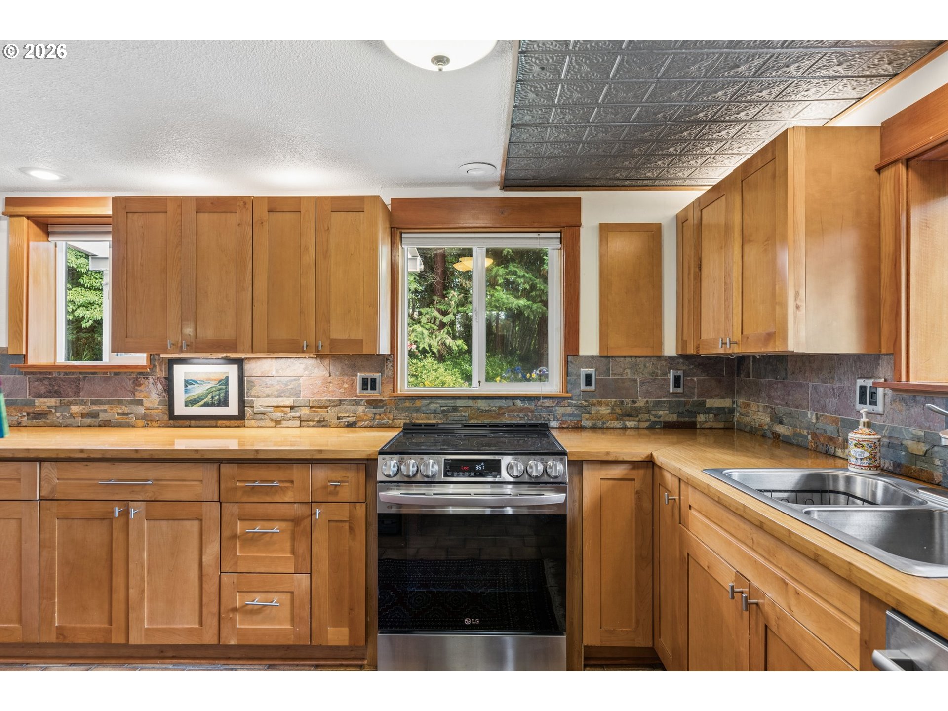 1766 SW GREENWAY CIR