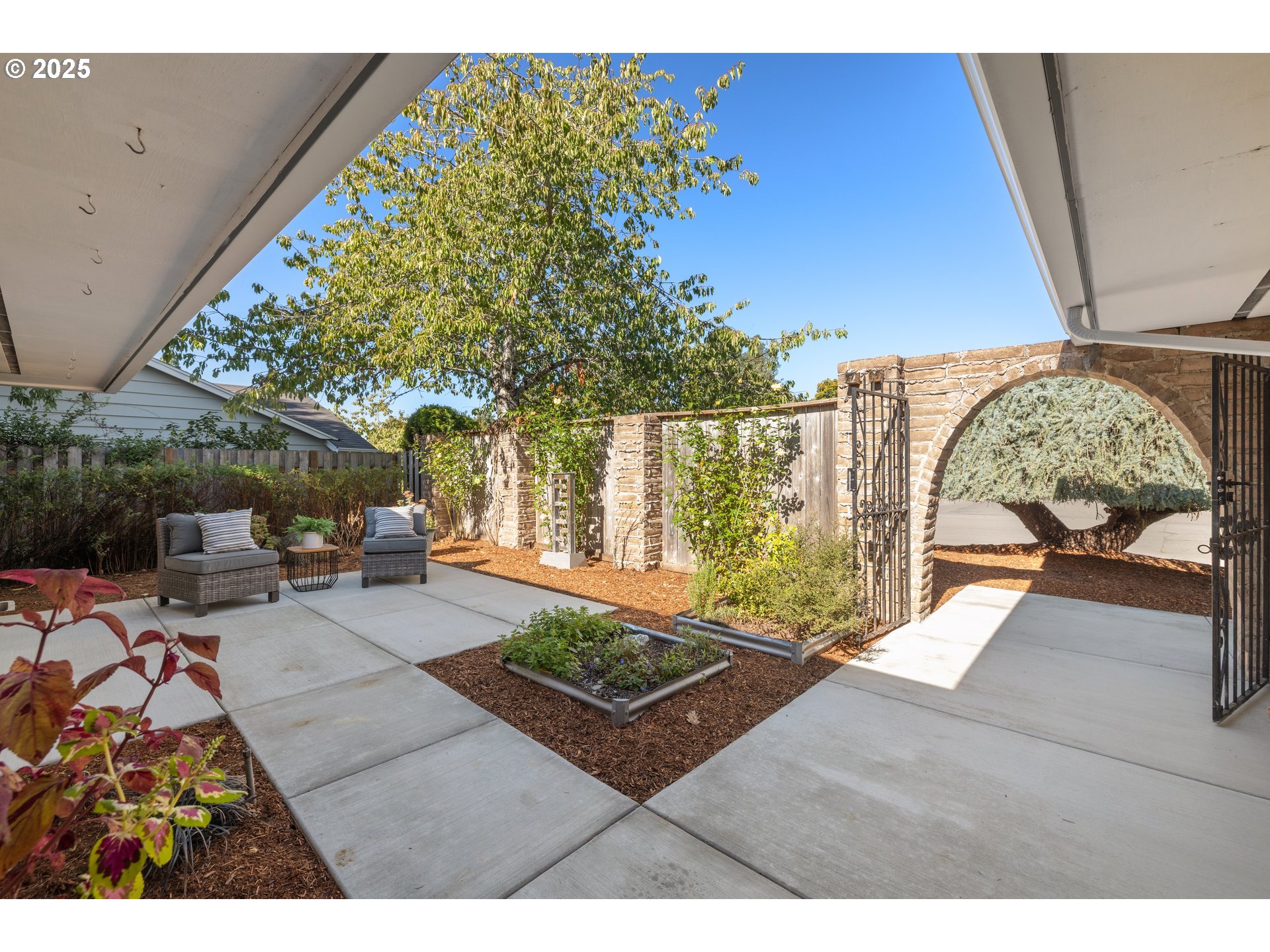 18800 NW TOLOVANA ST