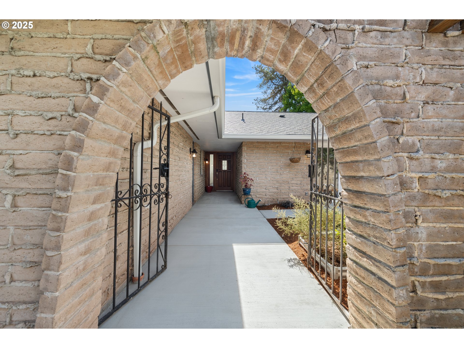 18800 NW TOLOVANA ST