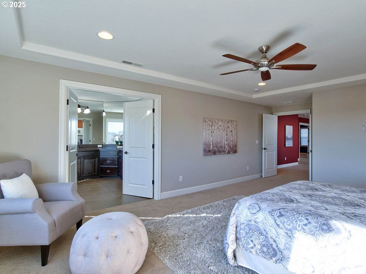 5851 NW BANNISTER DR