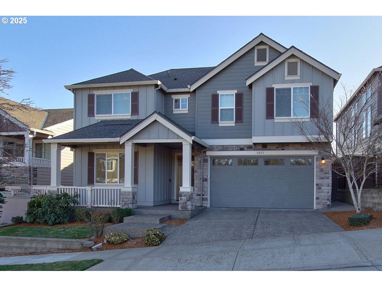 5851 NW BANNISTER DR